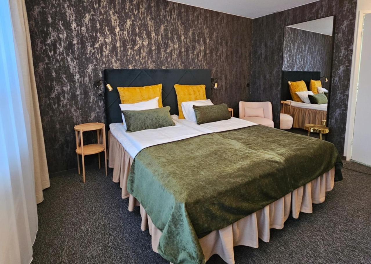 Deluxe Double Room with Two Double Beds photo 1