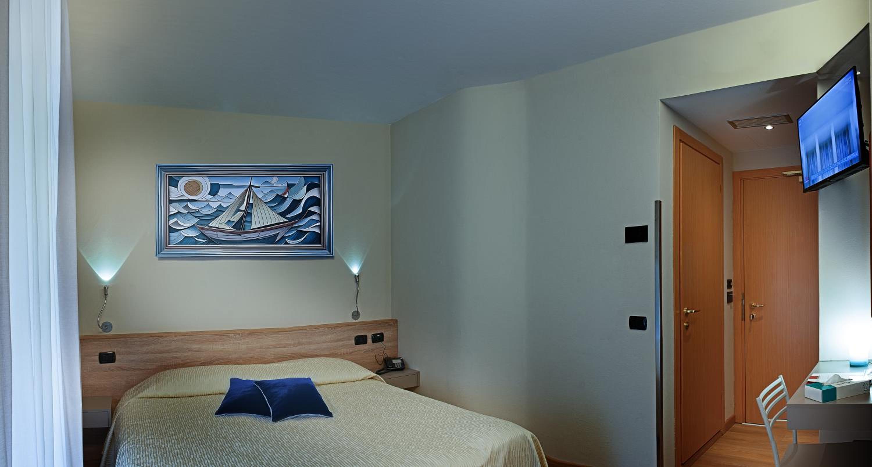 Triple Room - Photo 1