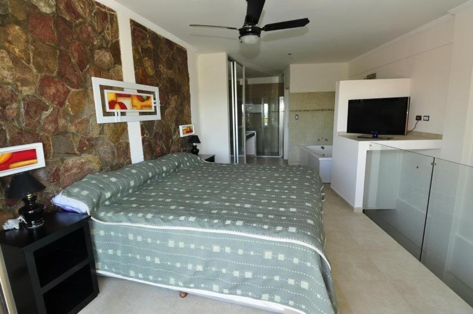 Apartment - Split Level photo 3