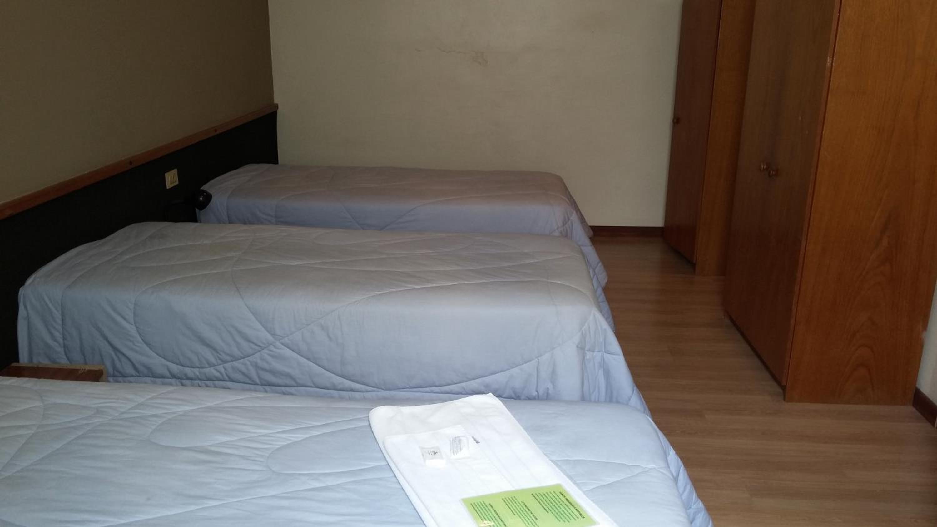 Hara Palace Hotel — Standard Triple Room with 3 Single Beds