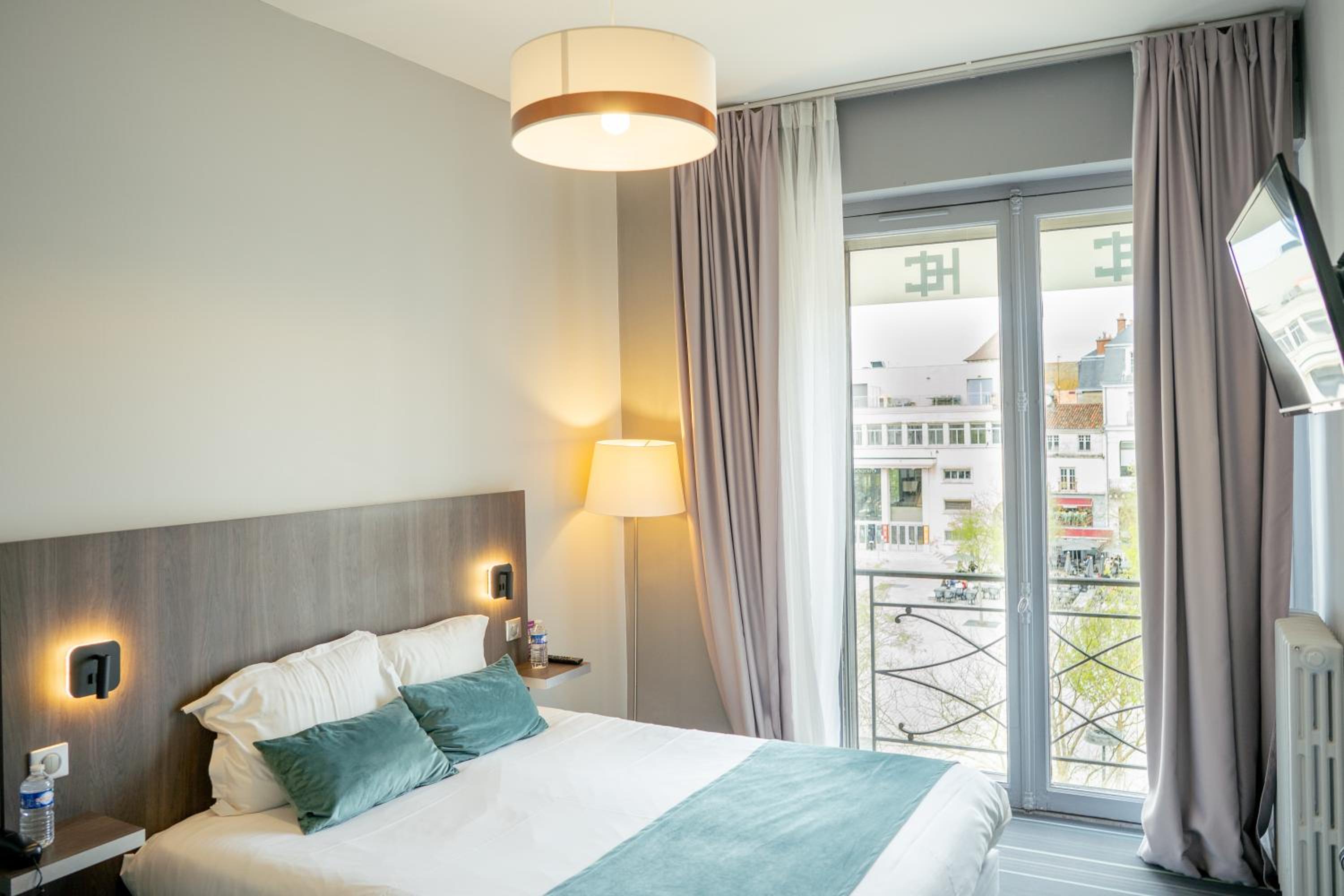 Comfort Double Room with Courtyard view - Photo 6
