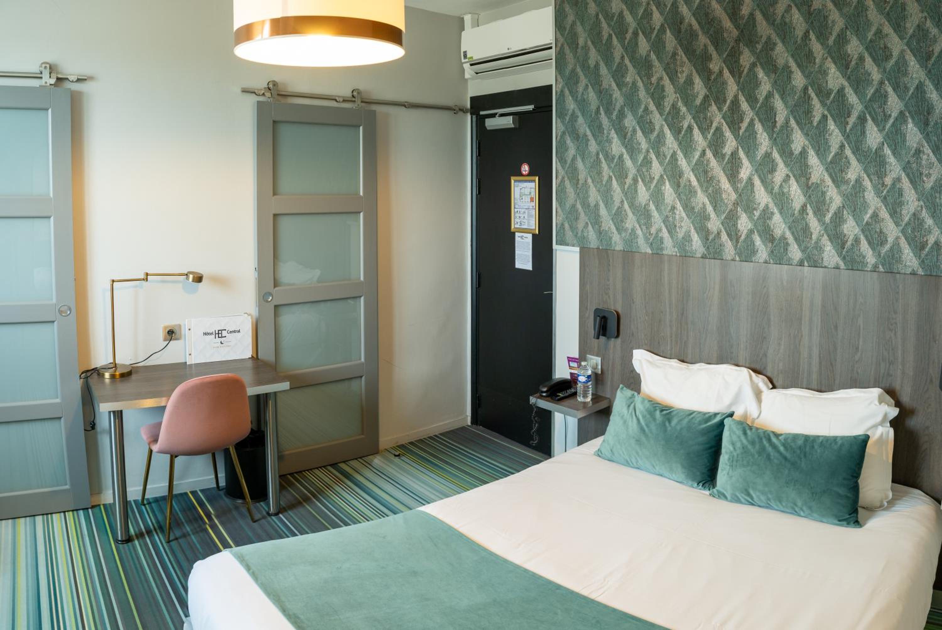 Comfort Double Room with Courtyard view - Photo 2