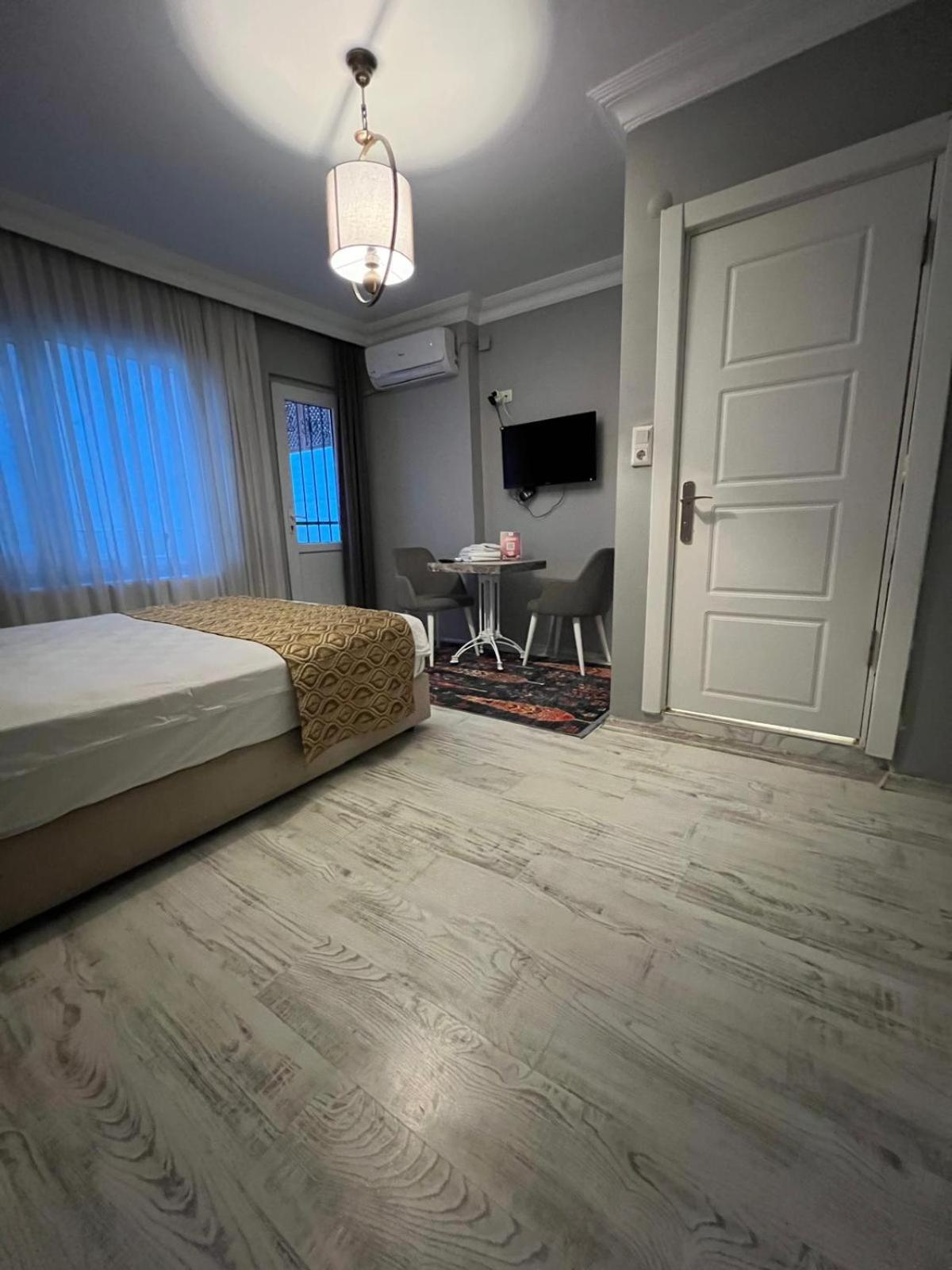 Economy Double Room - Basement Floor photo 2