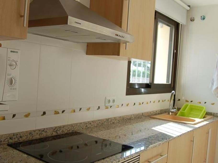 Three-Bedroom House photo 2