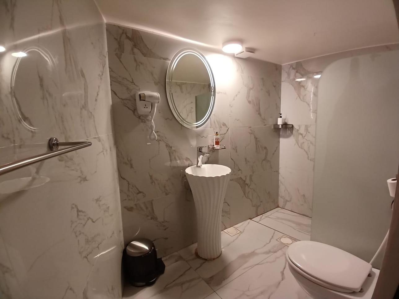 Deluxe Twin Room photo 3