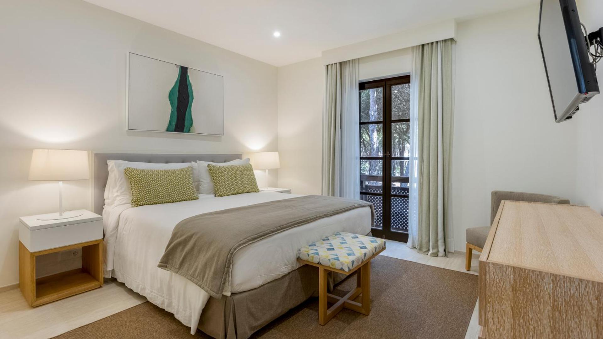 Two-Bedroom Apartment thumbnail 5