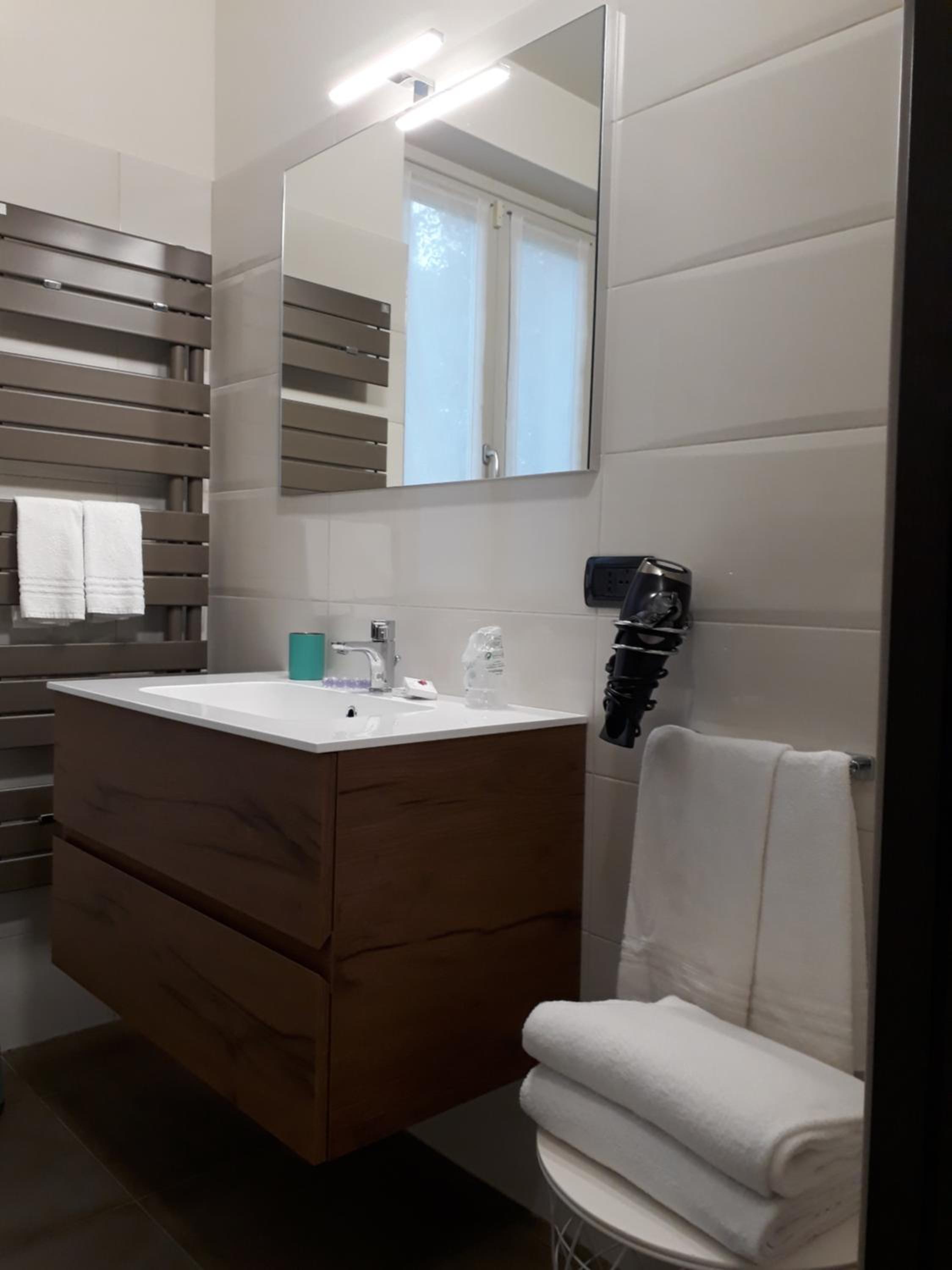 Budget Double Room photo 2