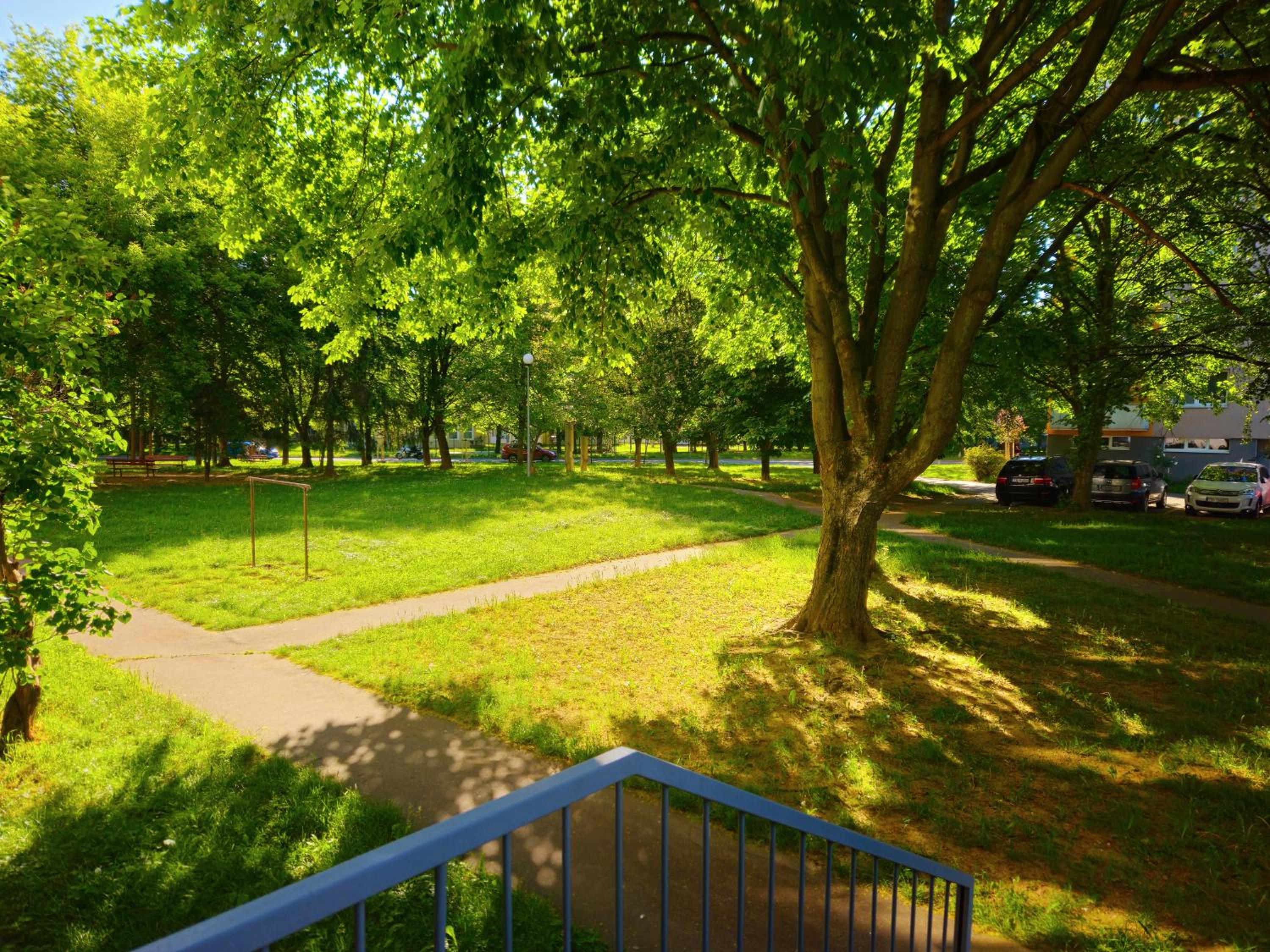 Two-Bedroom Apartment with Balcony photo 3