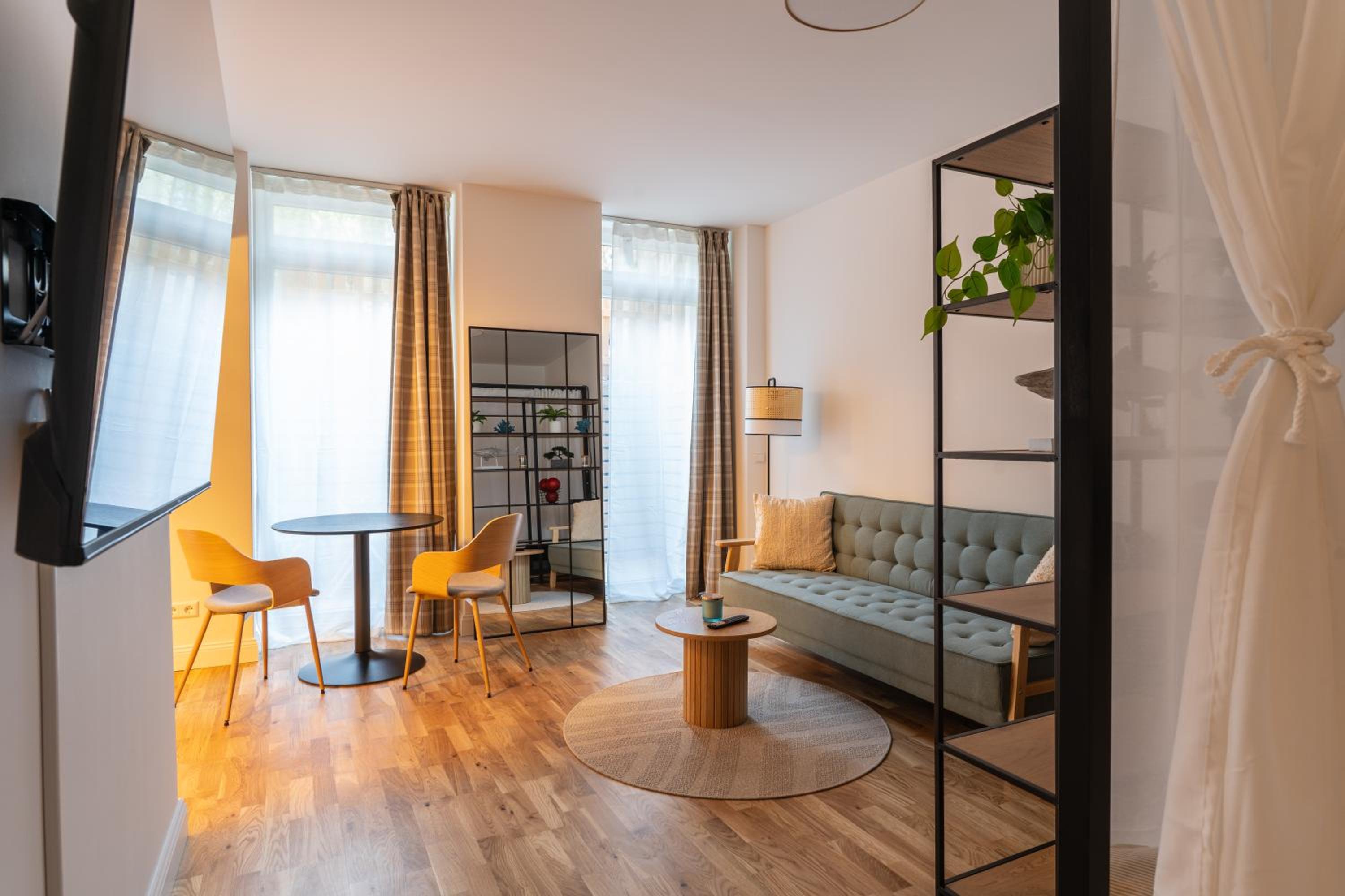 Apartment - Ground Floor photo 2