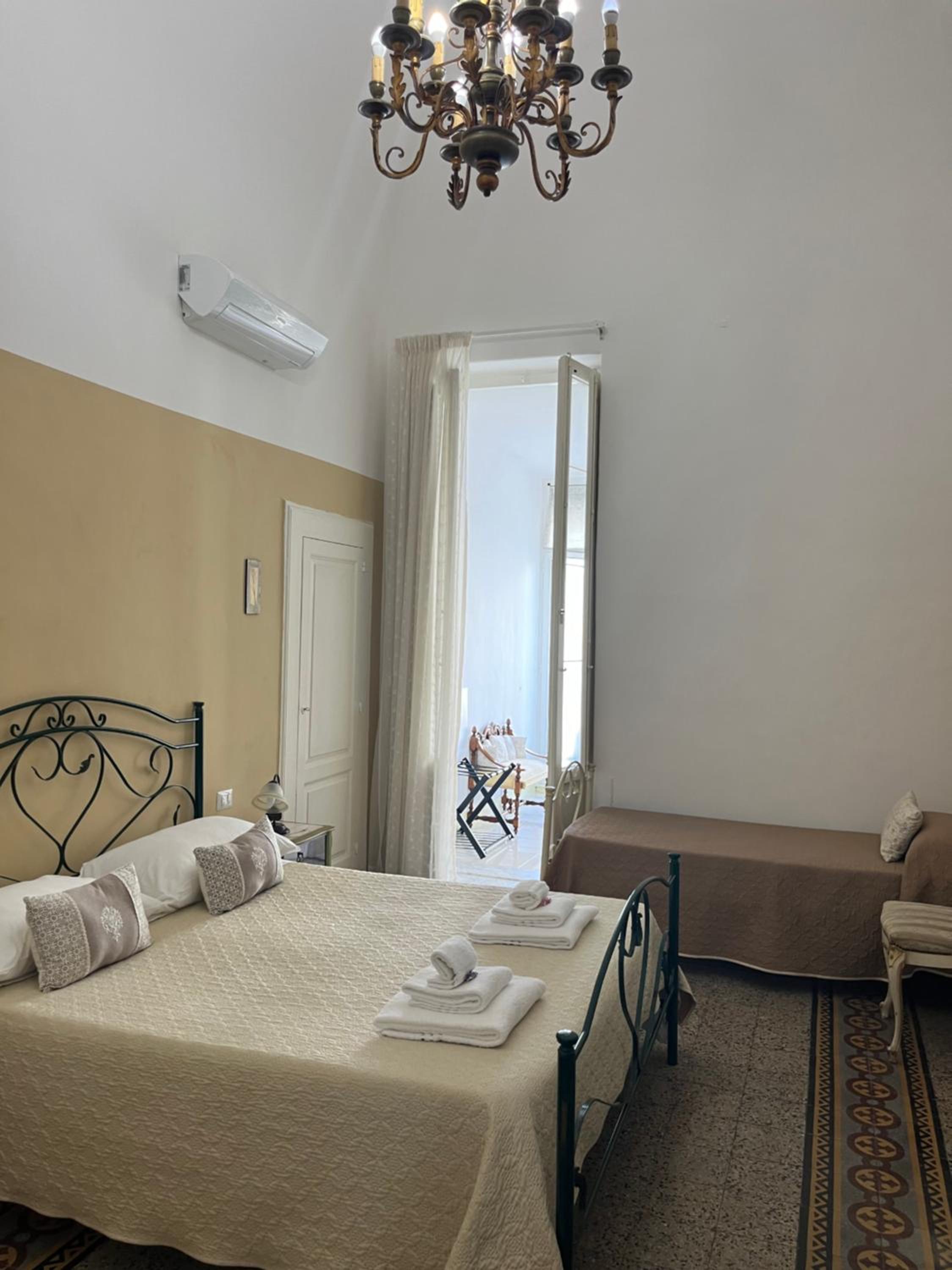 Quadruple Room - Photo 8