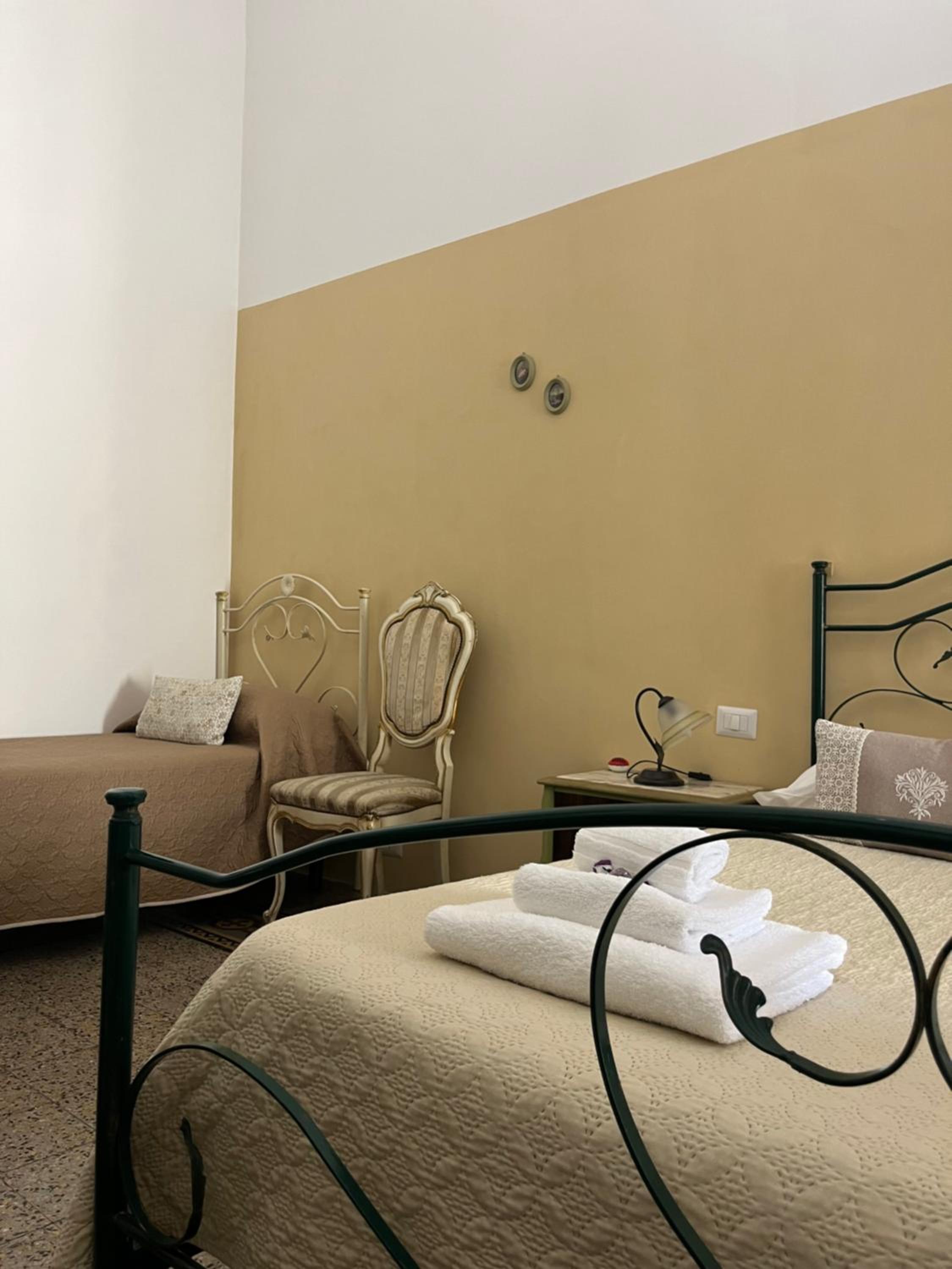 Quadruple Room - Photo 1