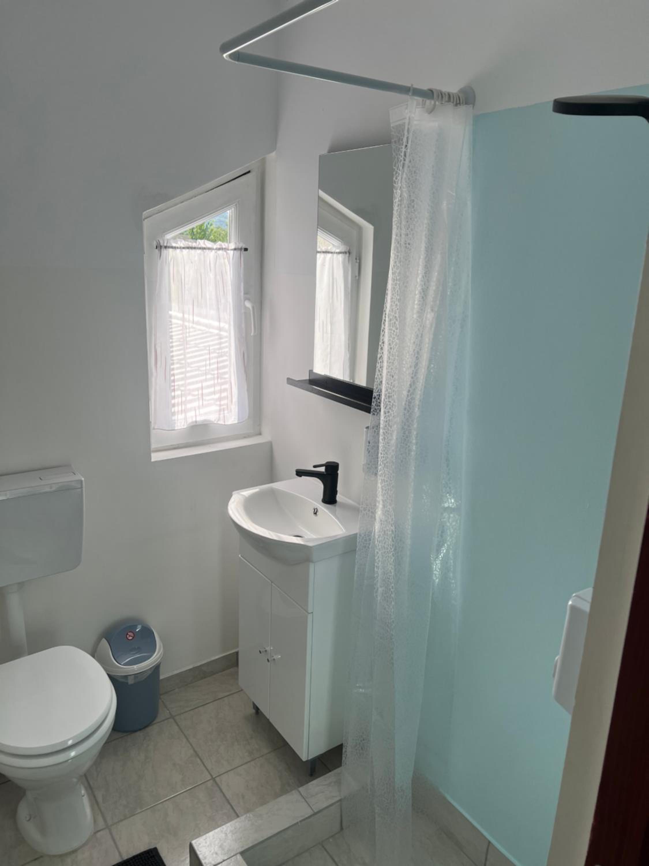 Double Room with Private Bathroom photo 1