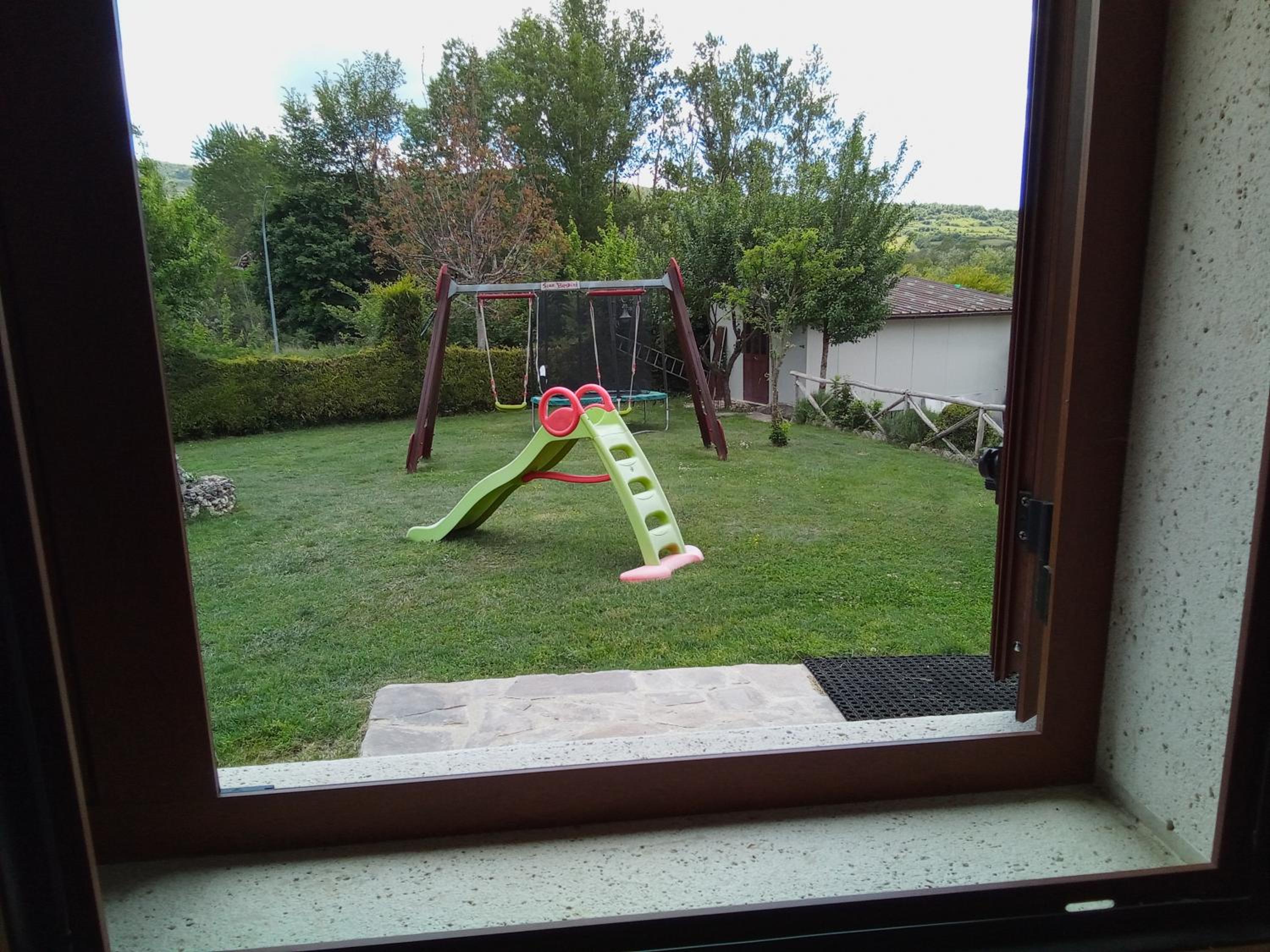 Double or Twin Room with Garden View - Photo 7