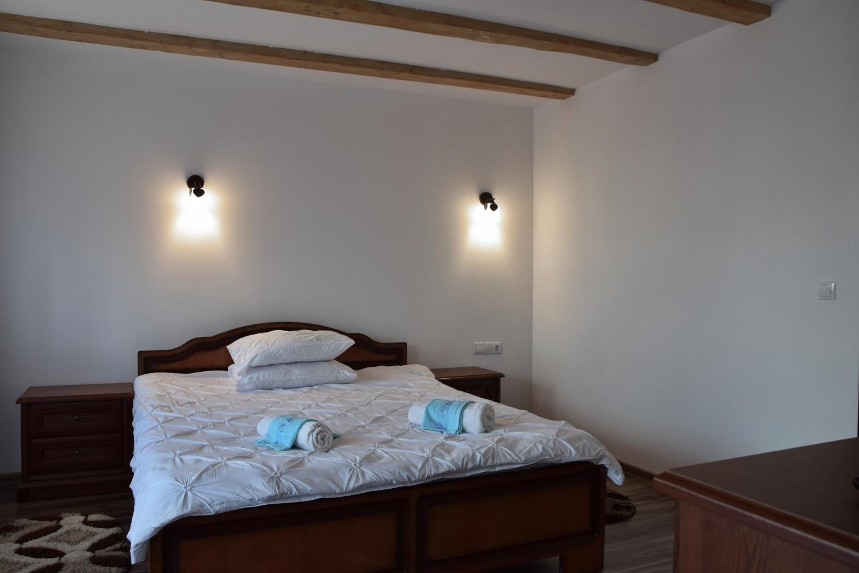 Double Room with Private Bathroom photo 3