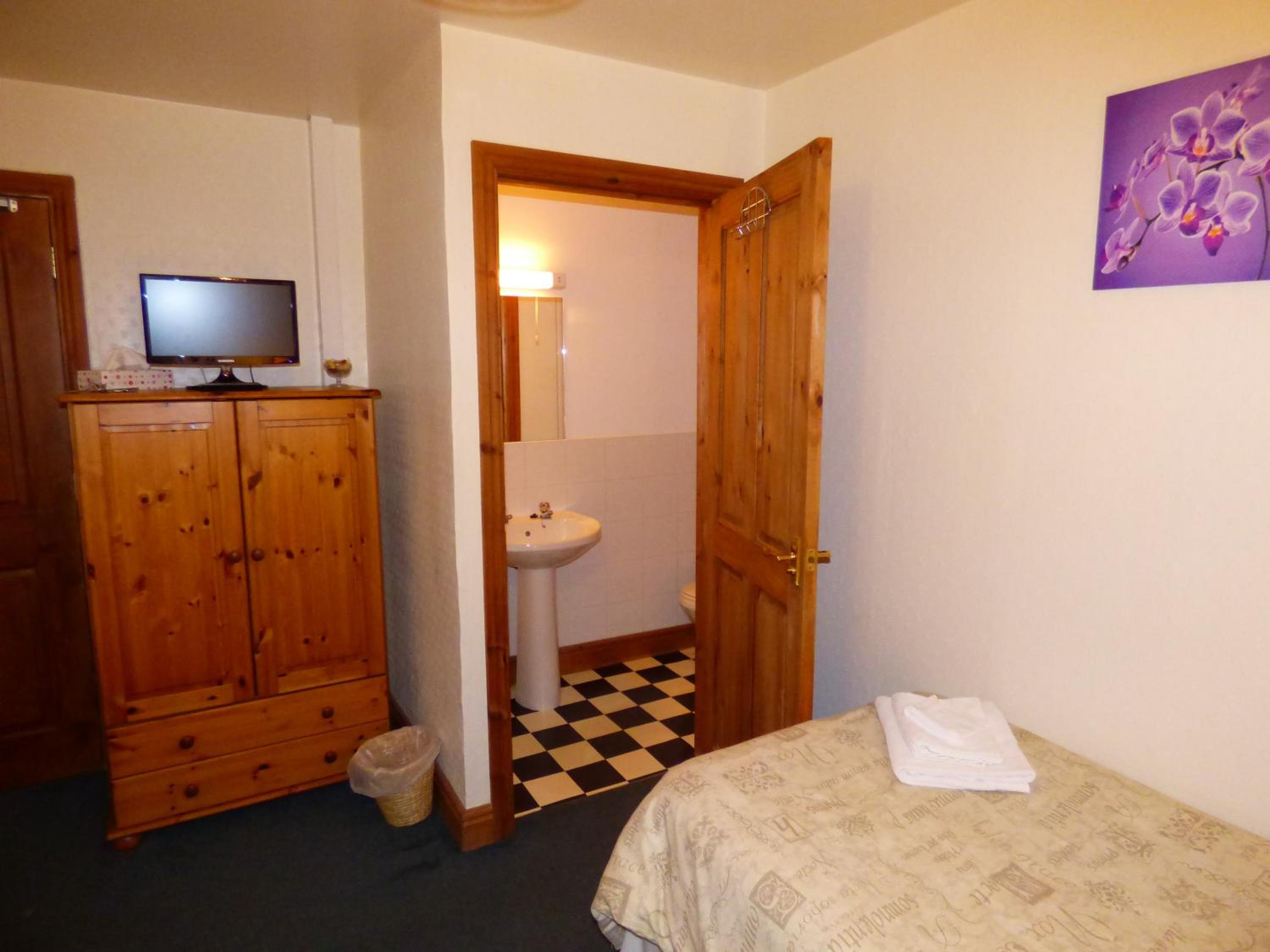 Standard Twin Room photo 1