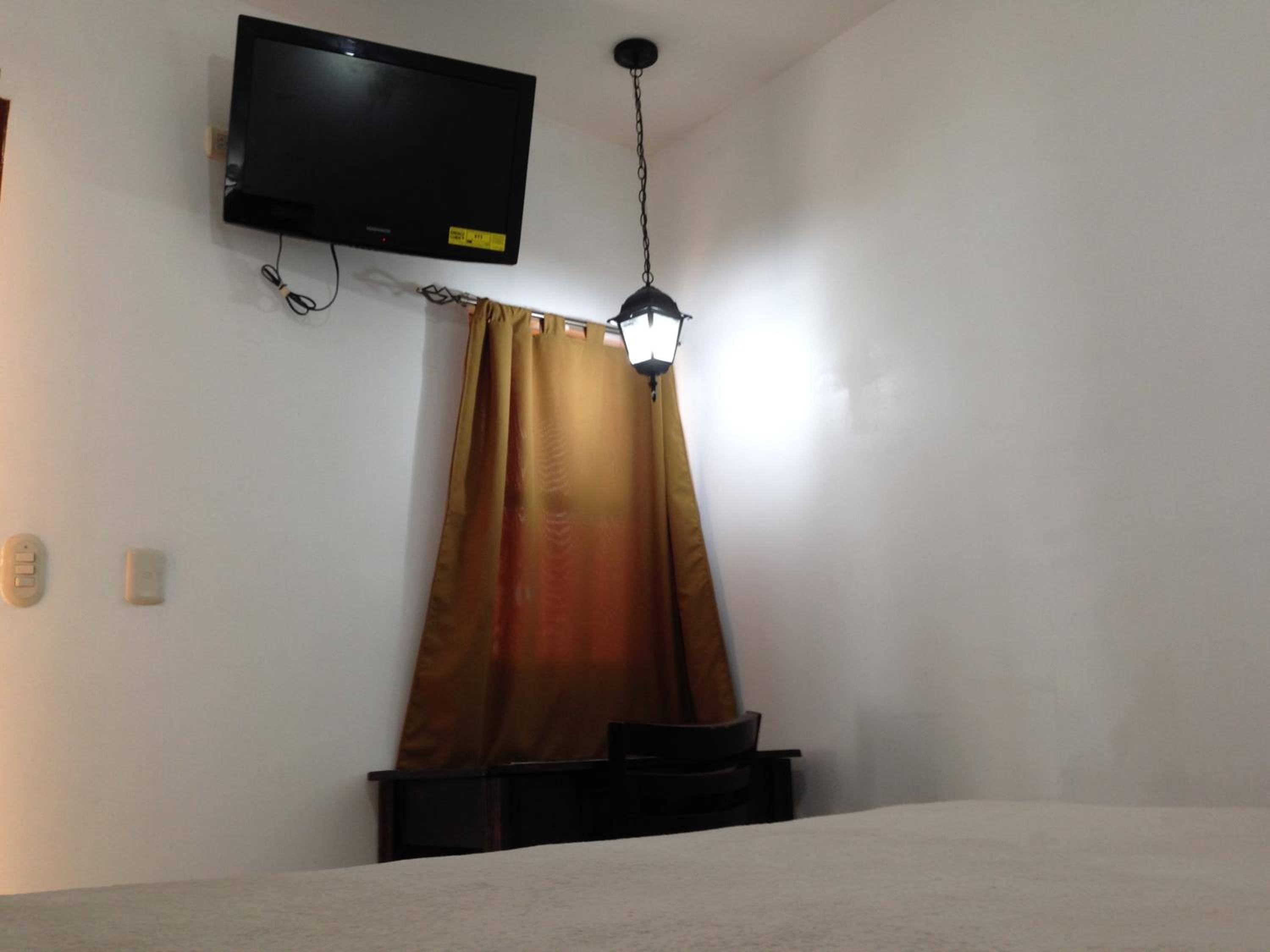 Standard Double Room - Photo 3