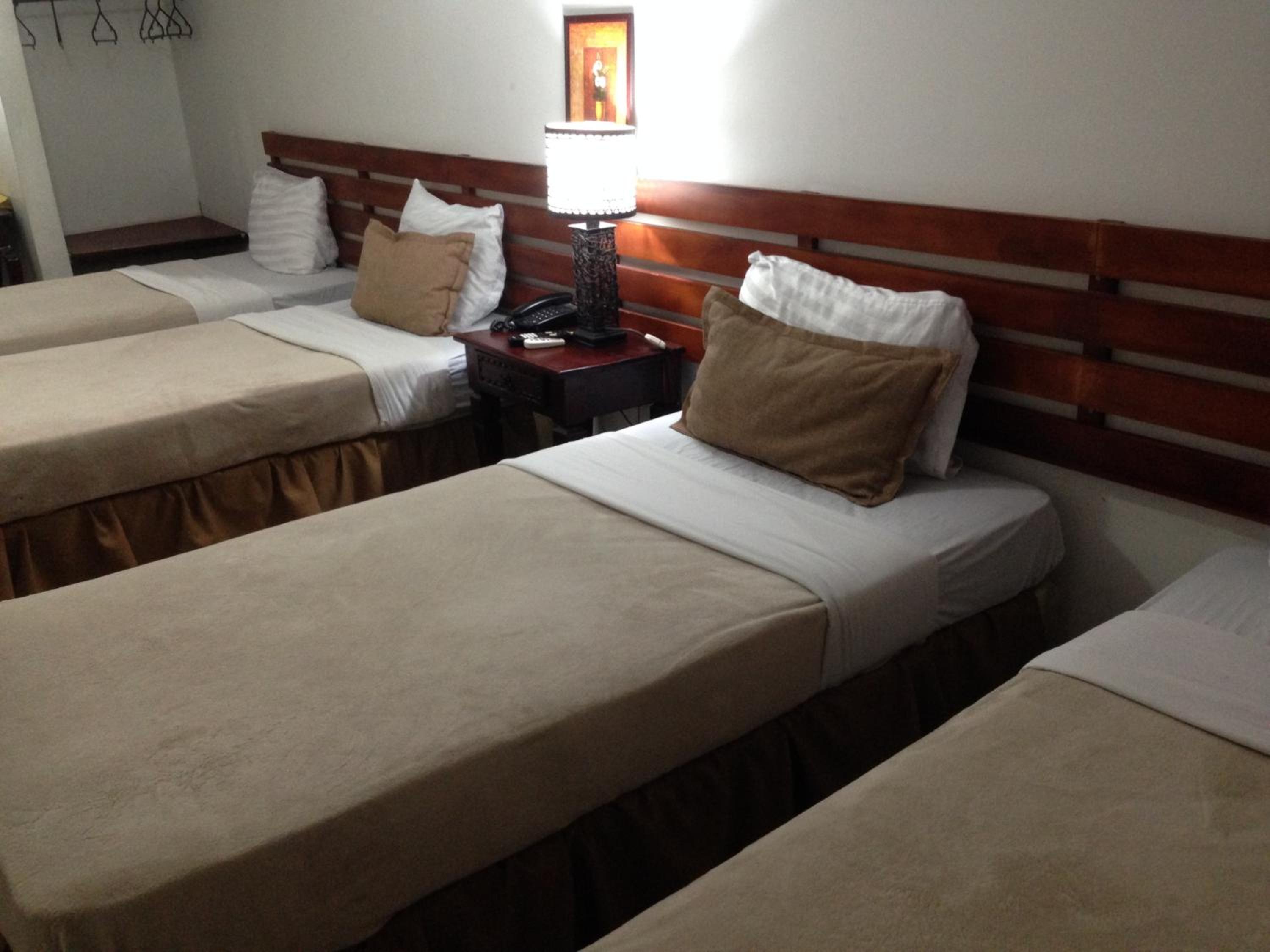 Family Room with King Bed and Two Bunk Bed photo 3