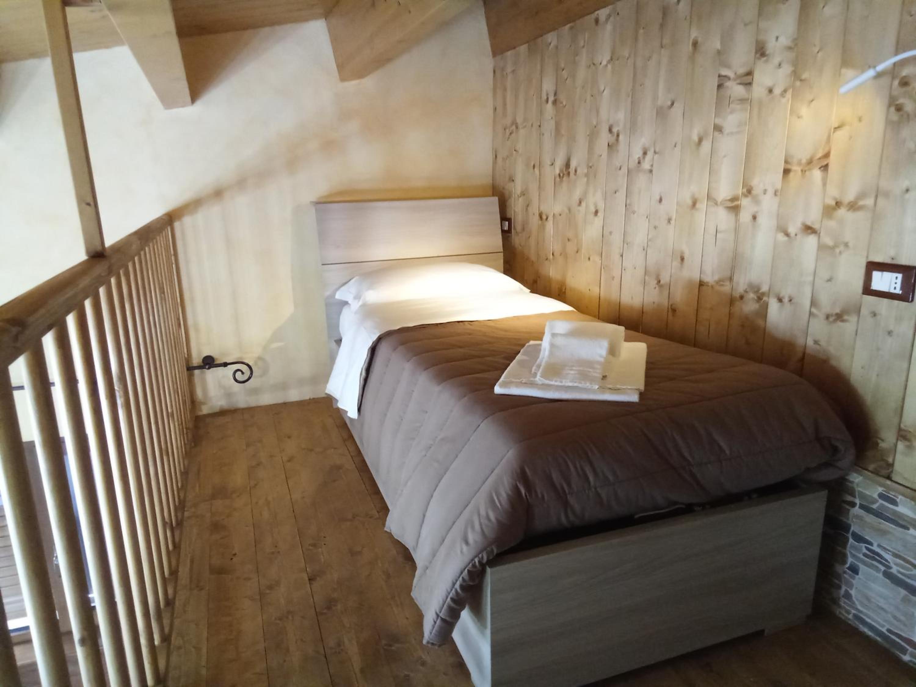 Double or Twin Room with Garden View - Photo 4