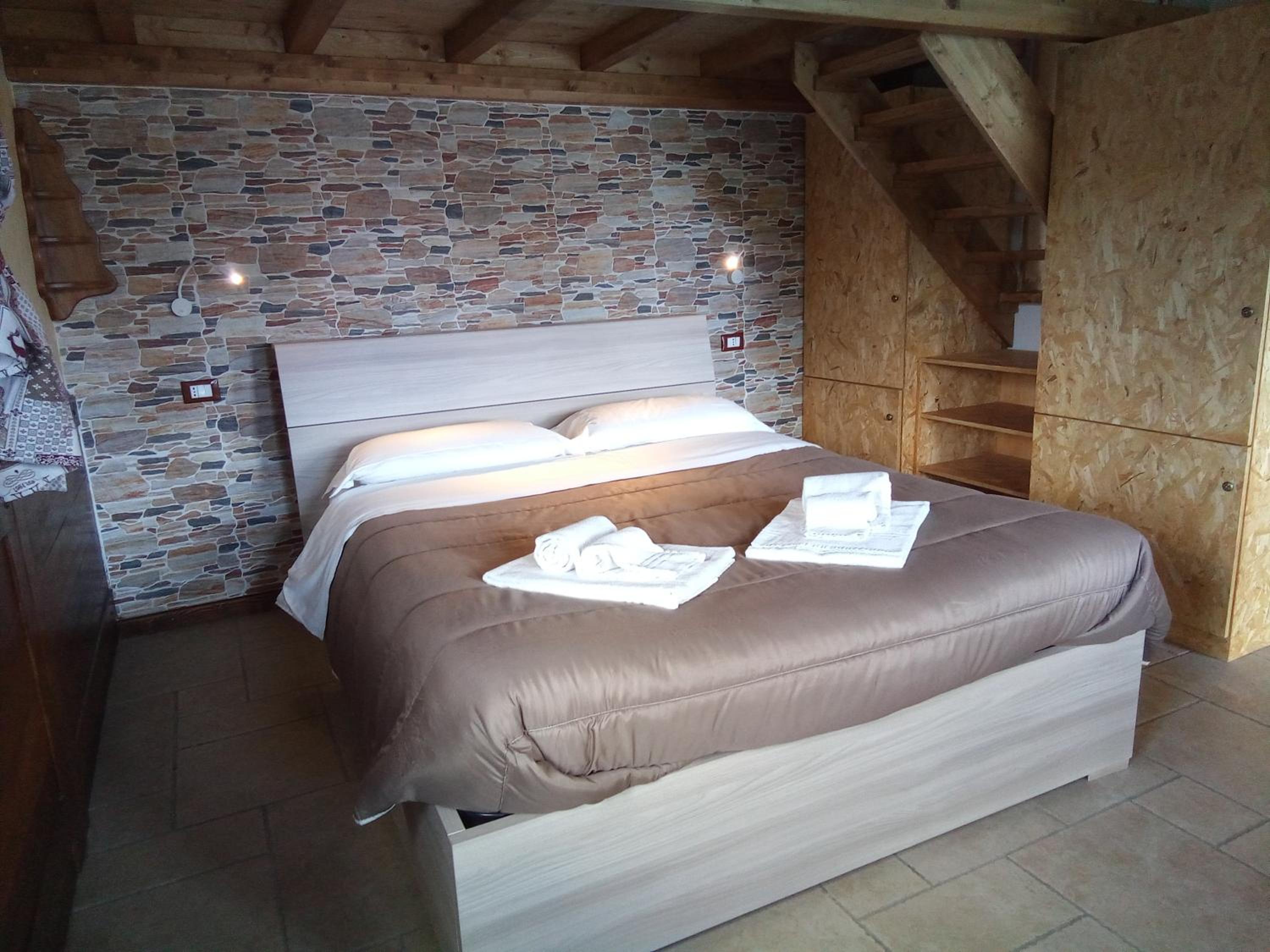 Double or Twin Room with Garden View - Photo 2