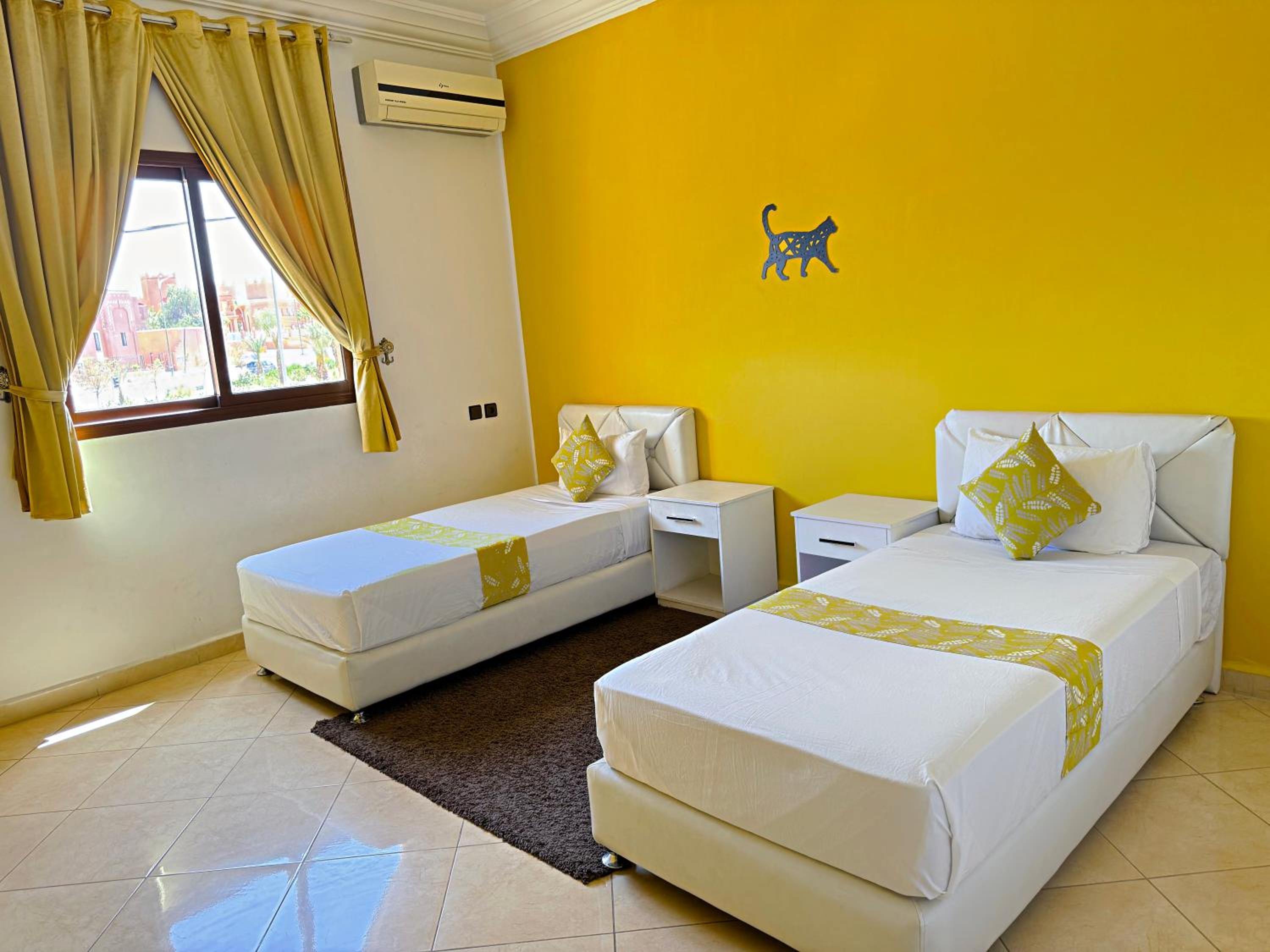 Deluxe Apartment