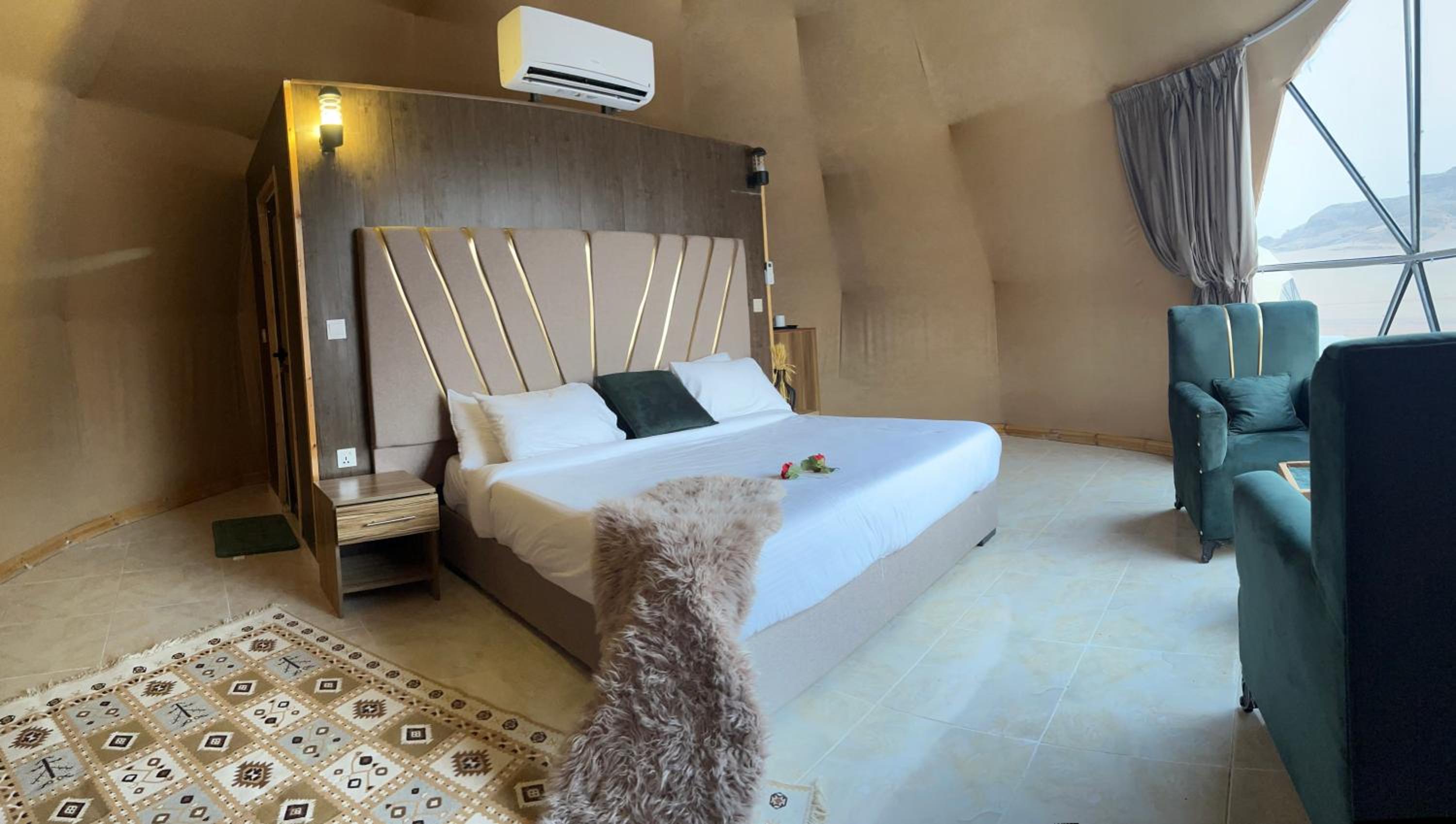 Superior King Room