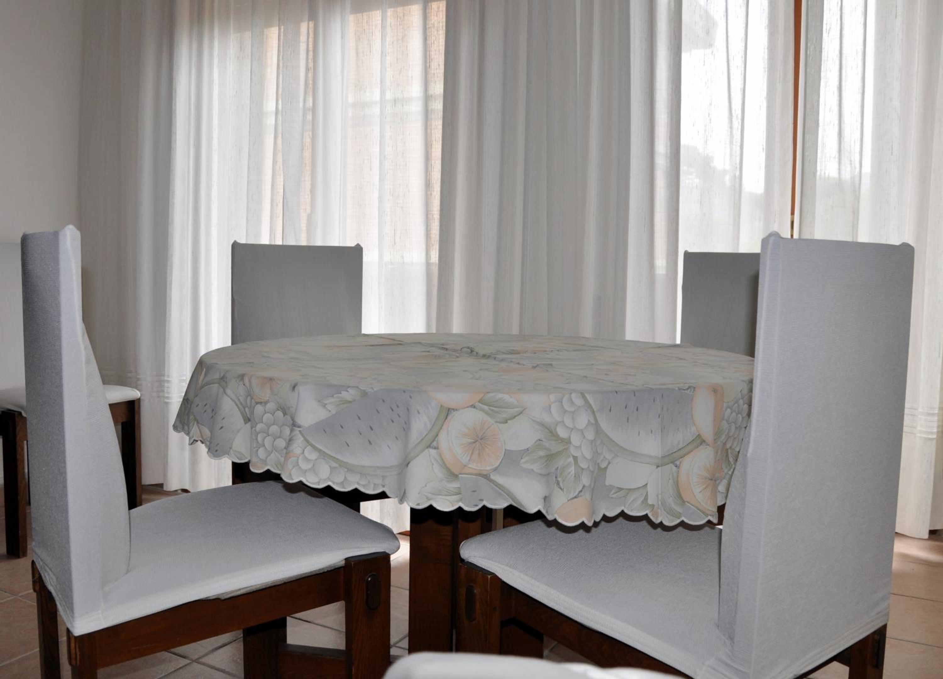 Two-Bedroom Apartment photo 2