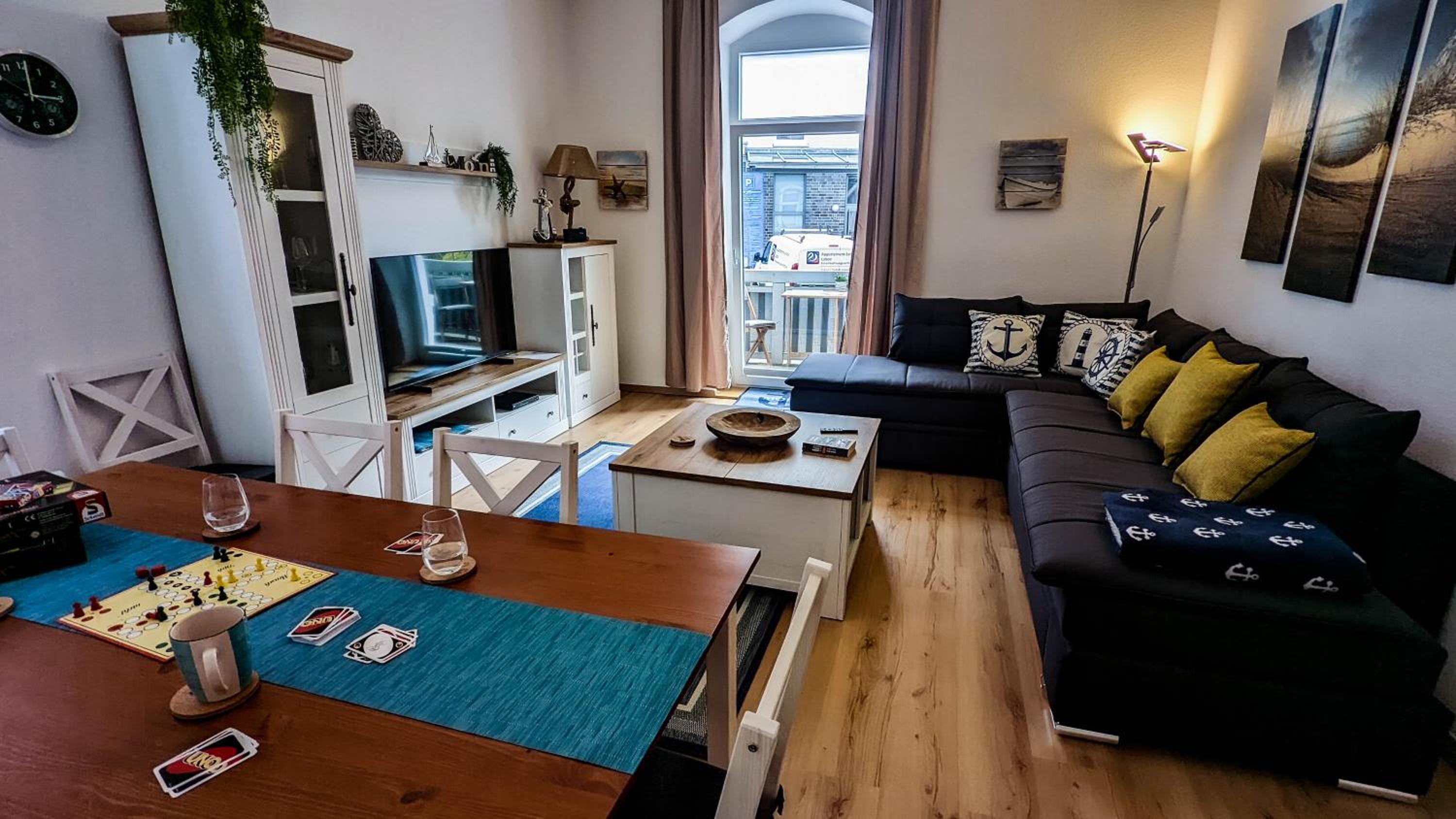 Apartment with Balcony photo 1