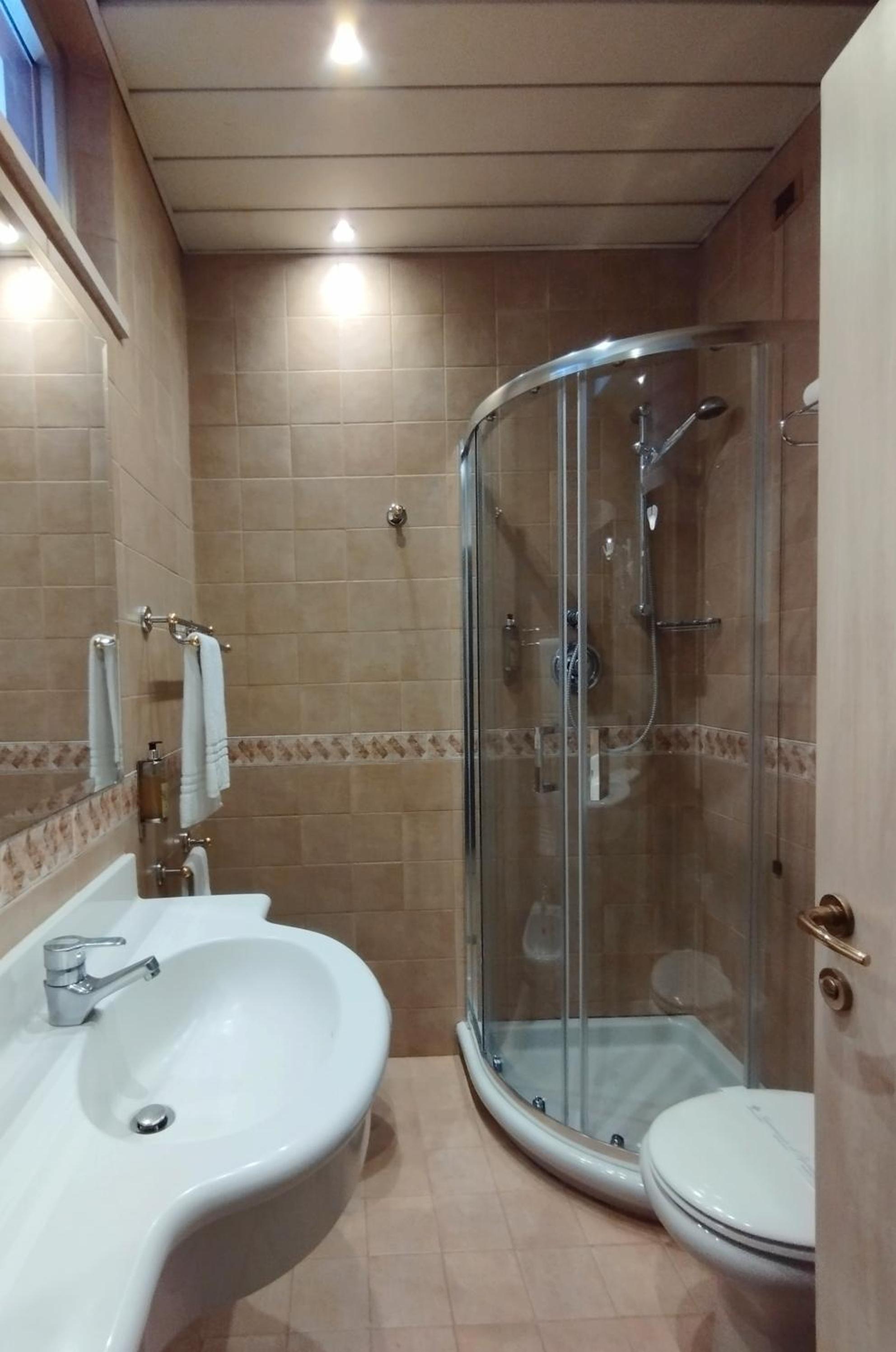 Classic Double Room - Photo 2