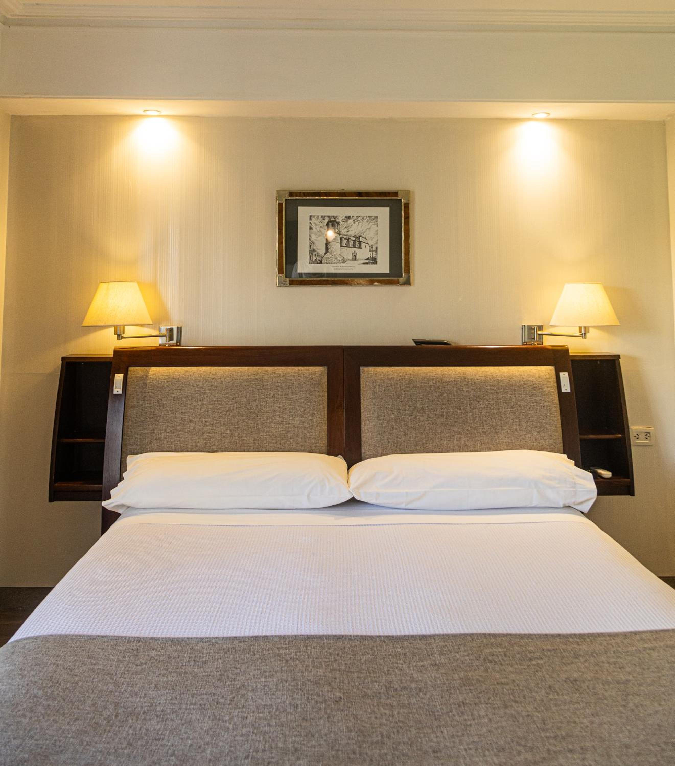 Standard Double or Twin Room photo 2
