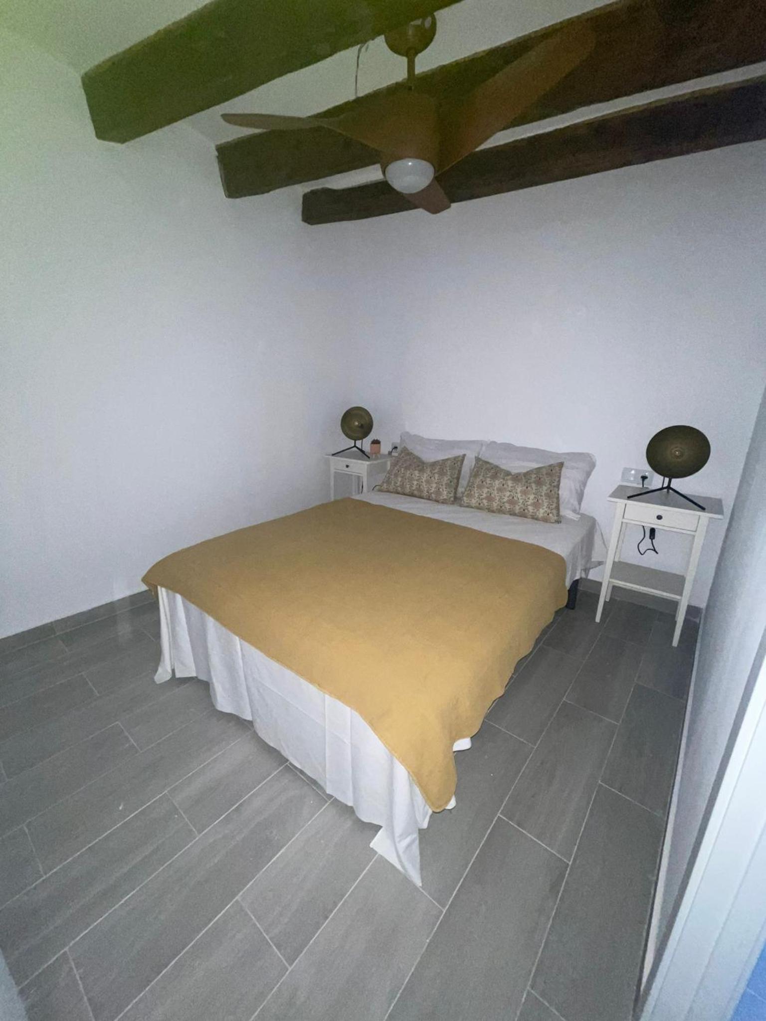 Three-Bedroom Apartment photo 2