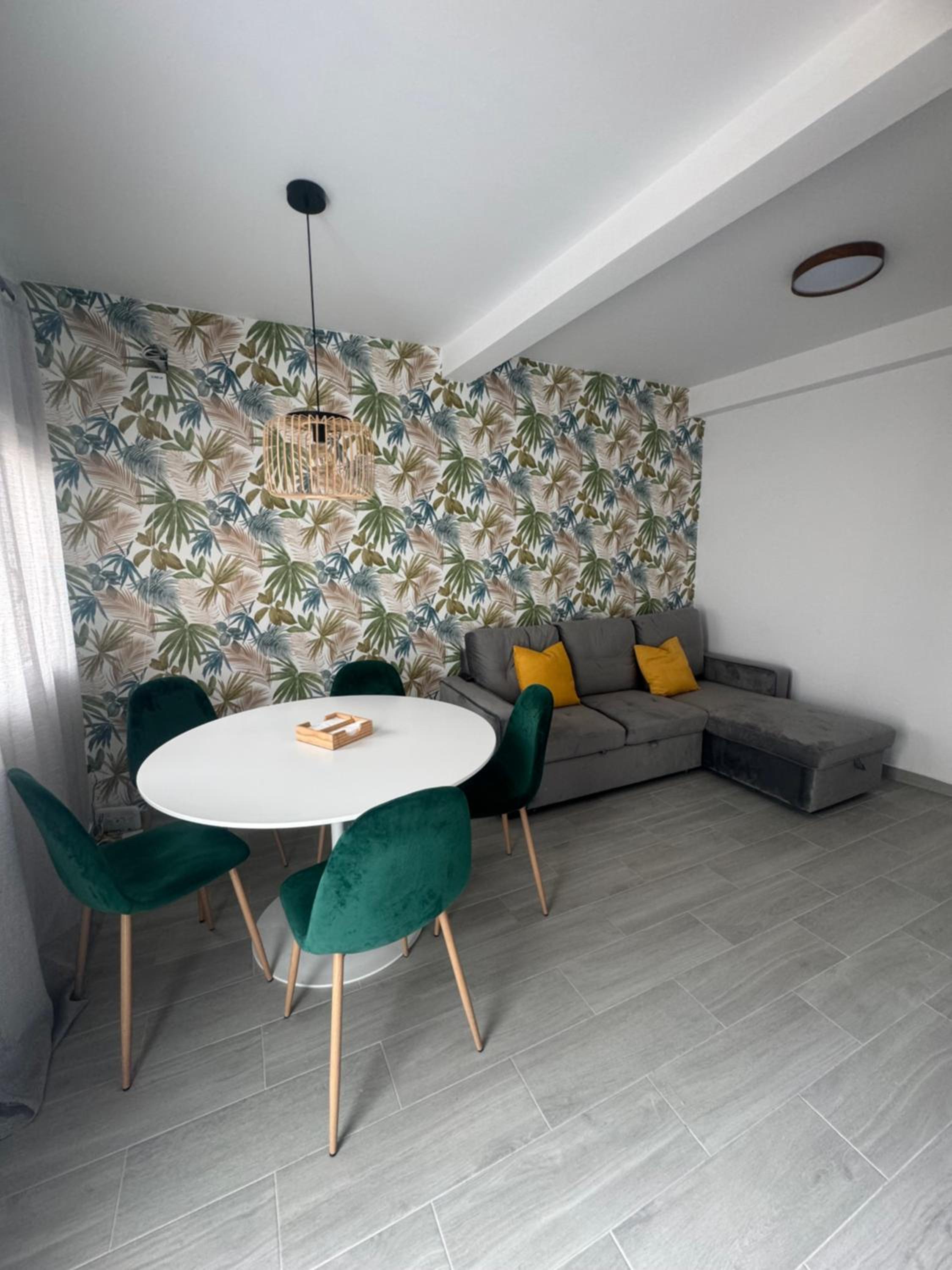 Three-Bedroom Apartment photo 2