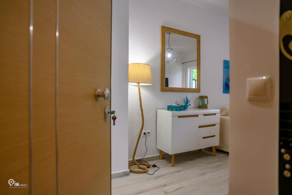 One-Bedroom Apartment photo 3