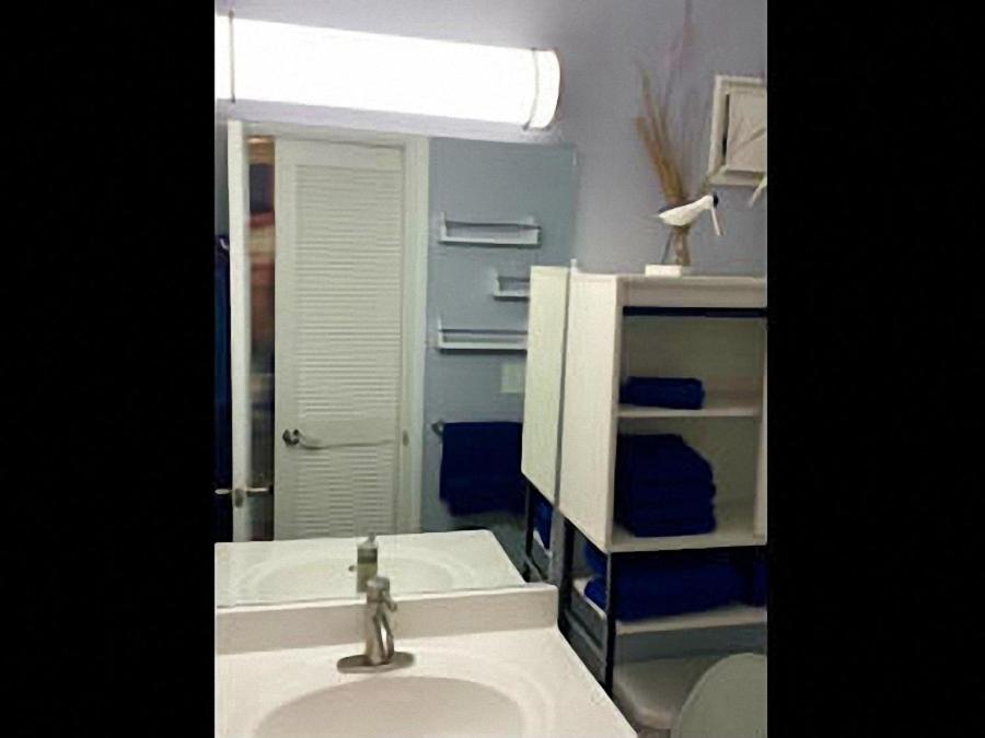 One-Bedroom Apartment with Ocean View photo 3