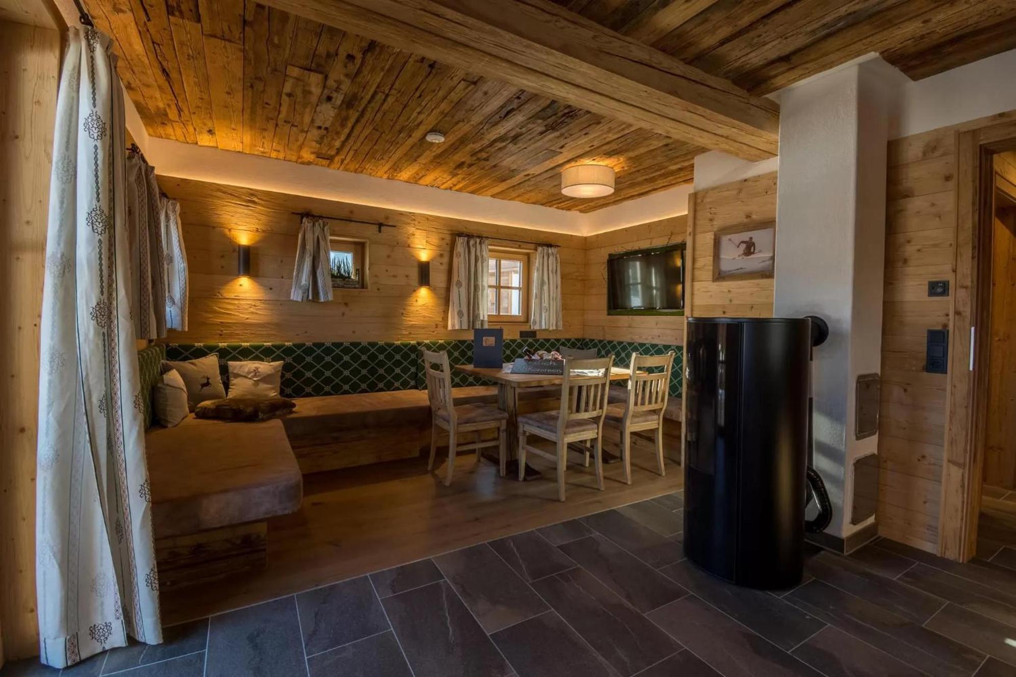 Three-Bedroom Chalet photo 2