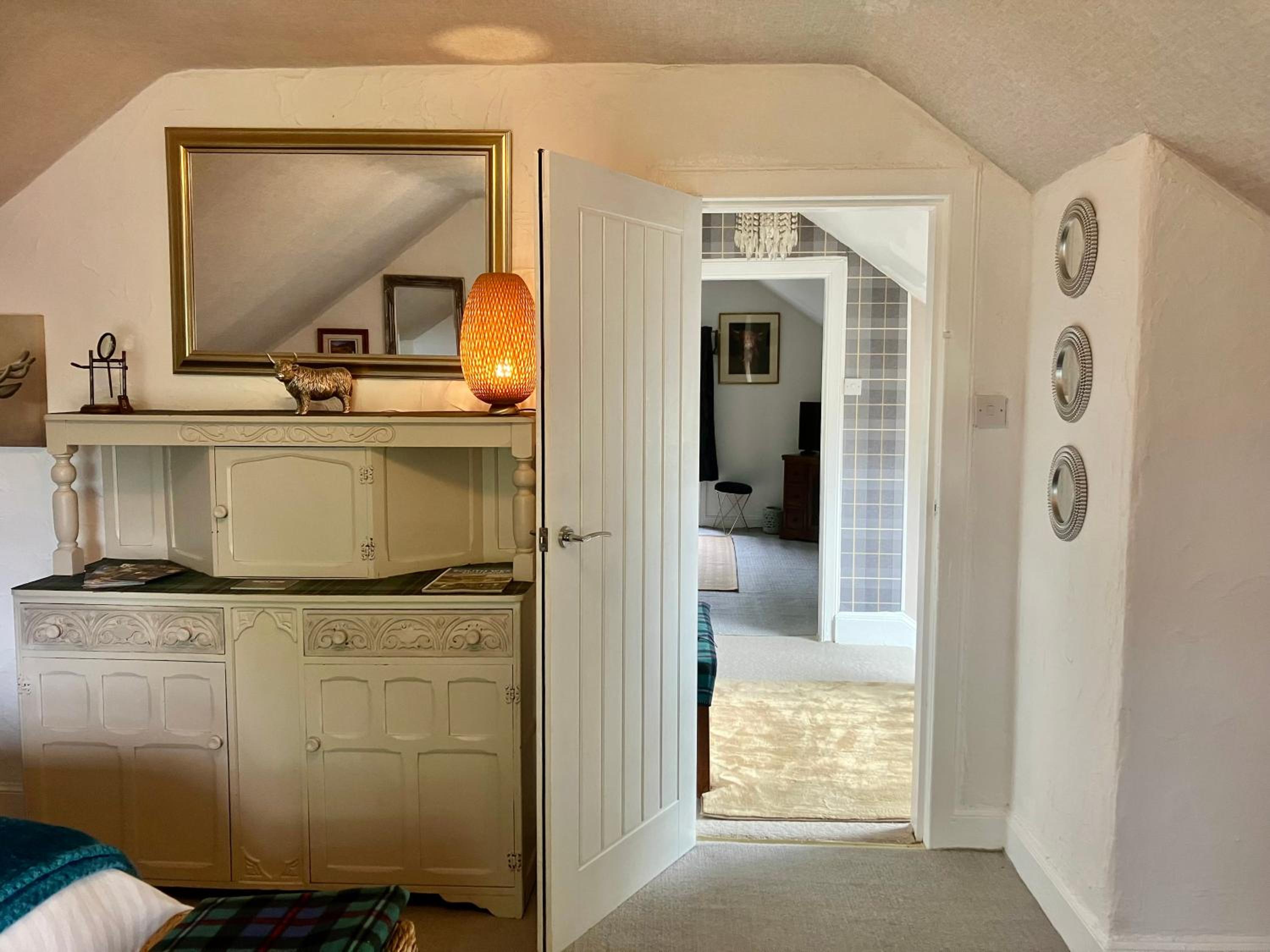 One-Bedroom Apartment with Garden View photo 3