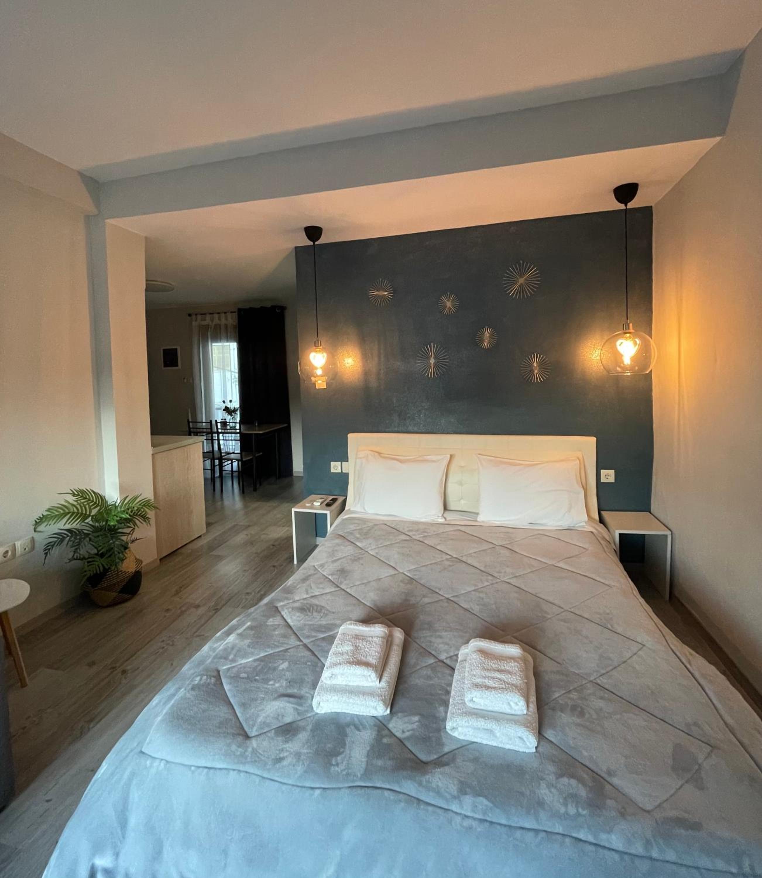Junior Suite with Lake View - Photo 6