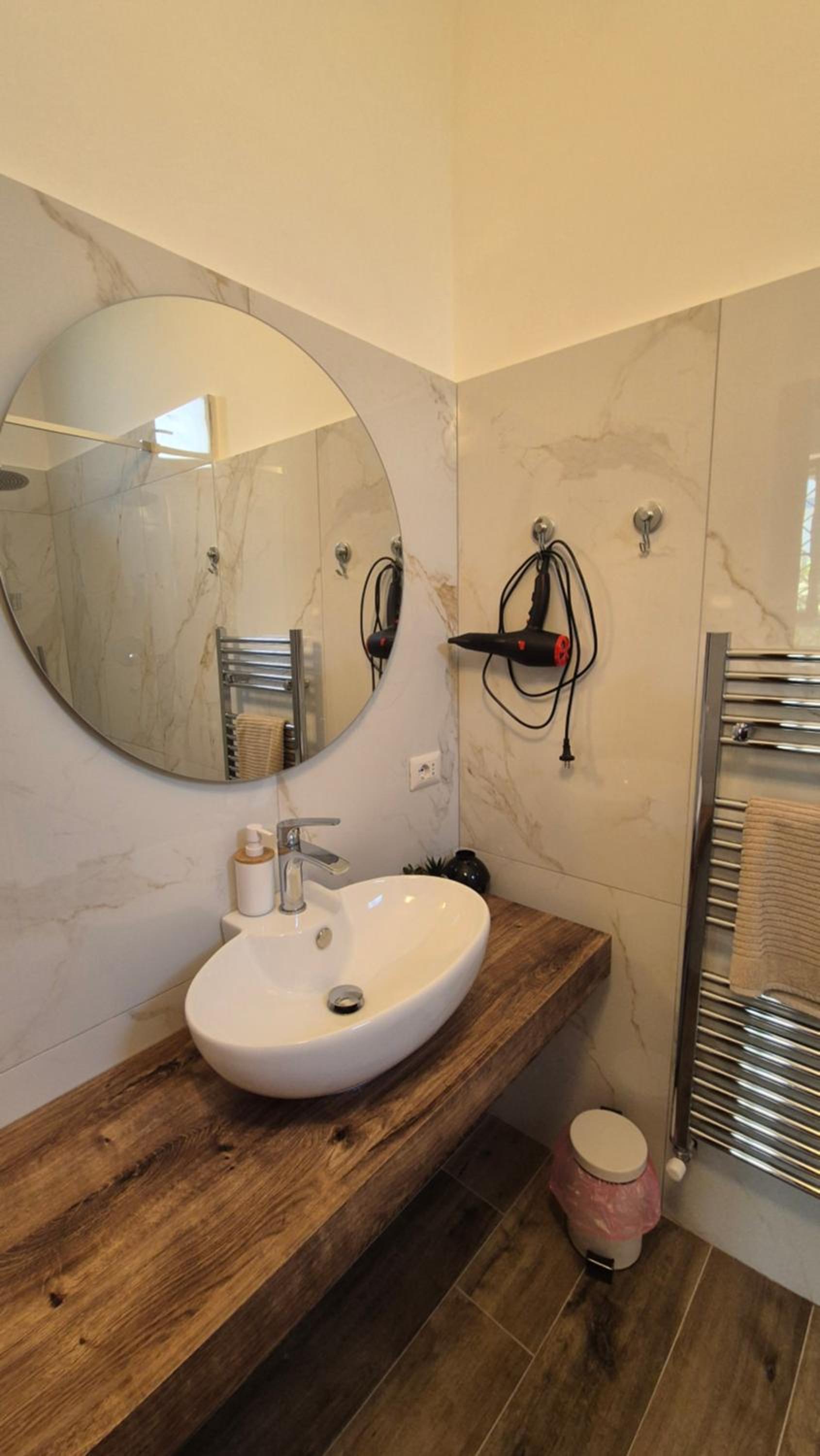 Deluxe Double or Twin Room photo 3