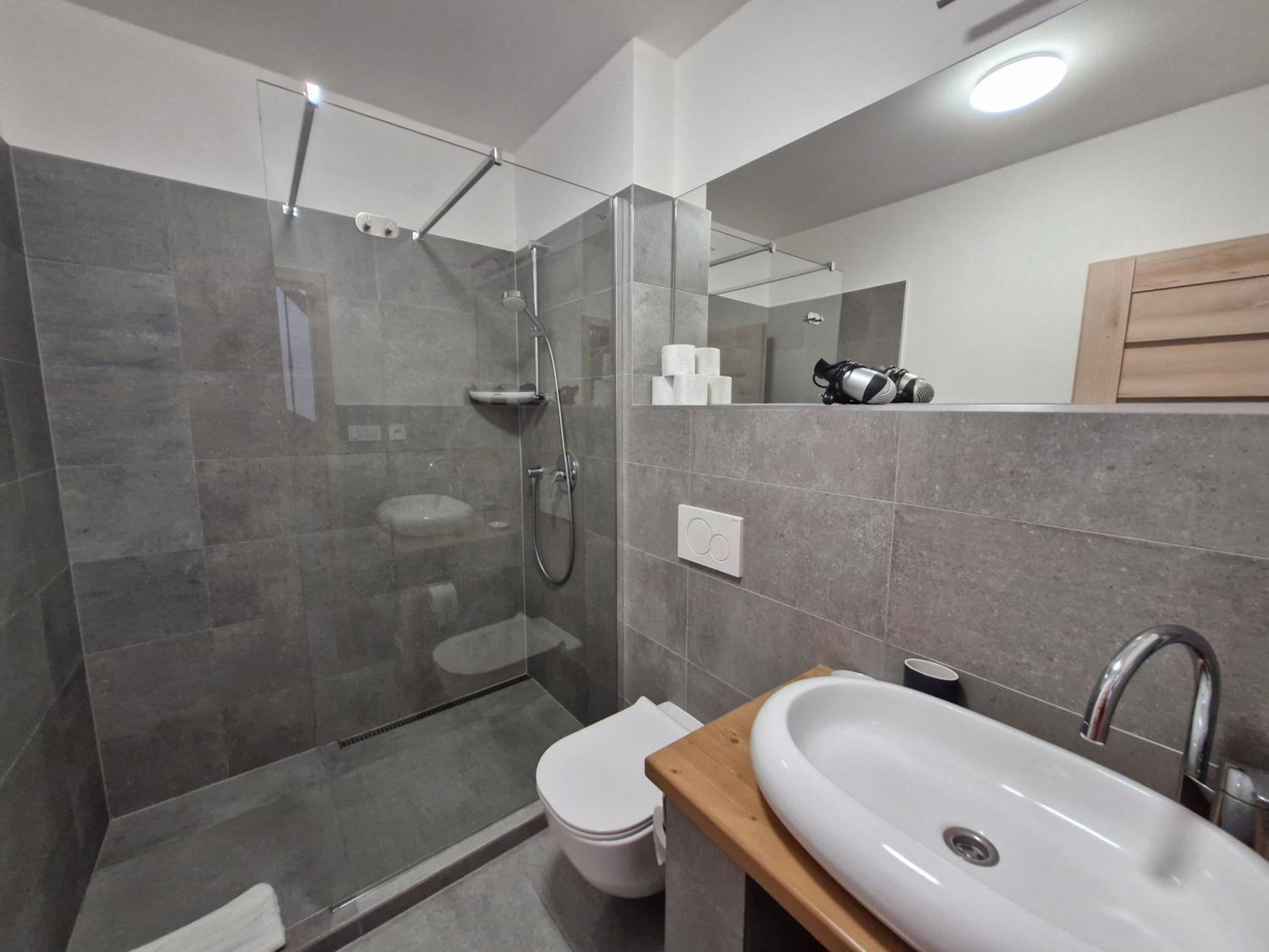 Maisonette photo 3