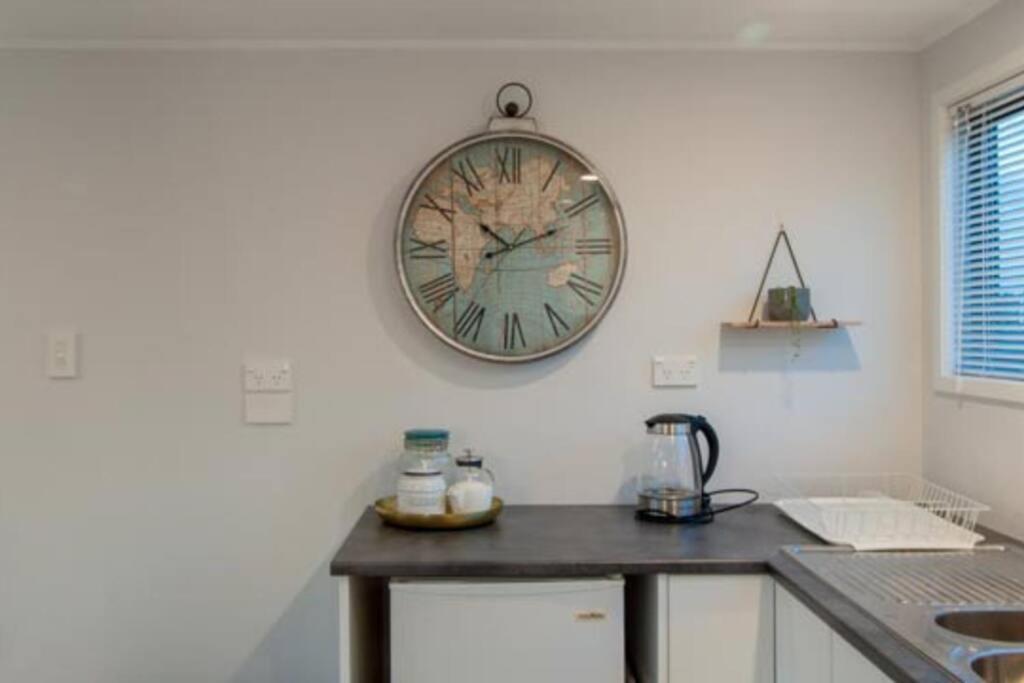 One-Bedroom Apartment photo 3