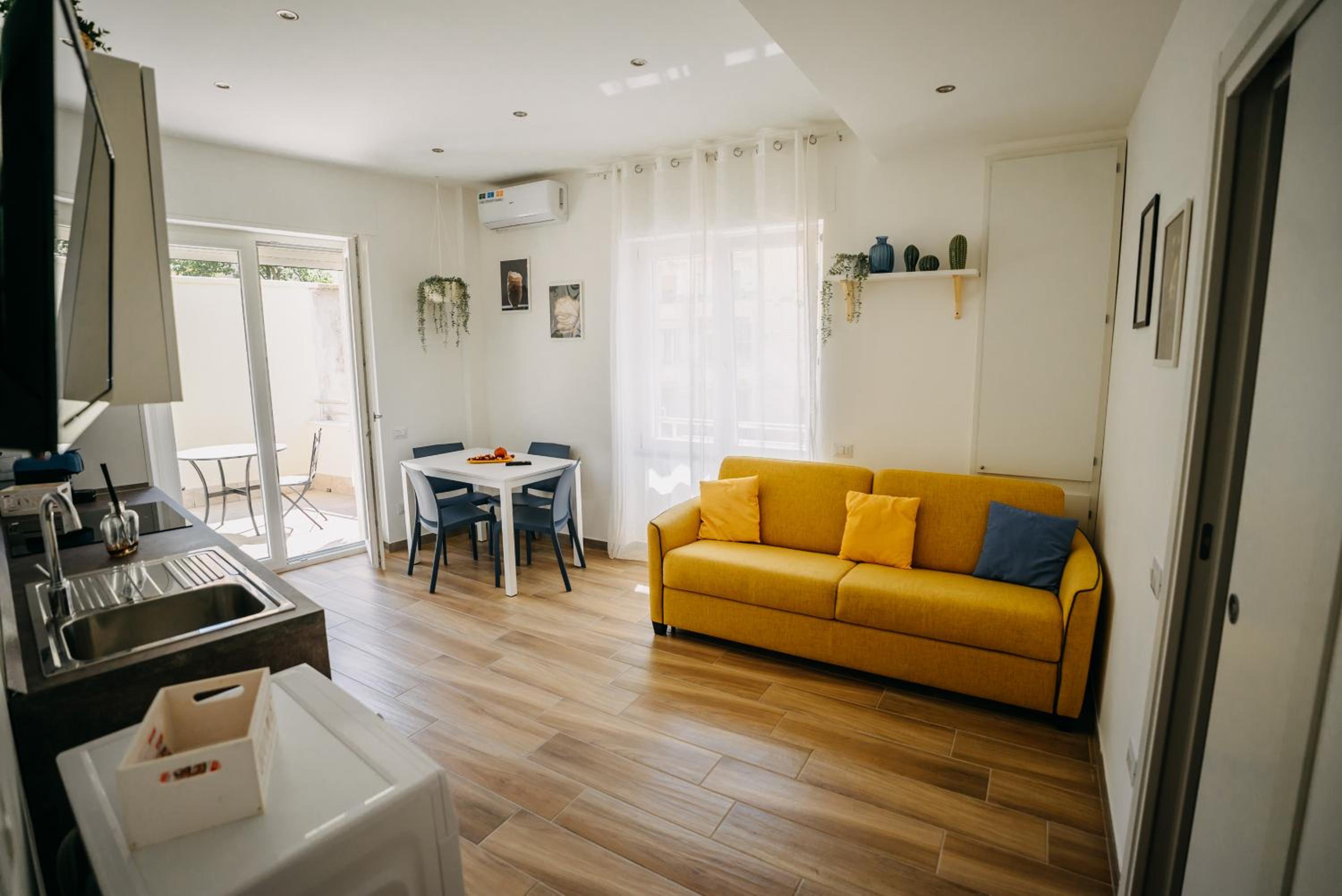 One-Bedroom Apartment