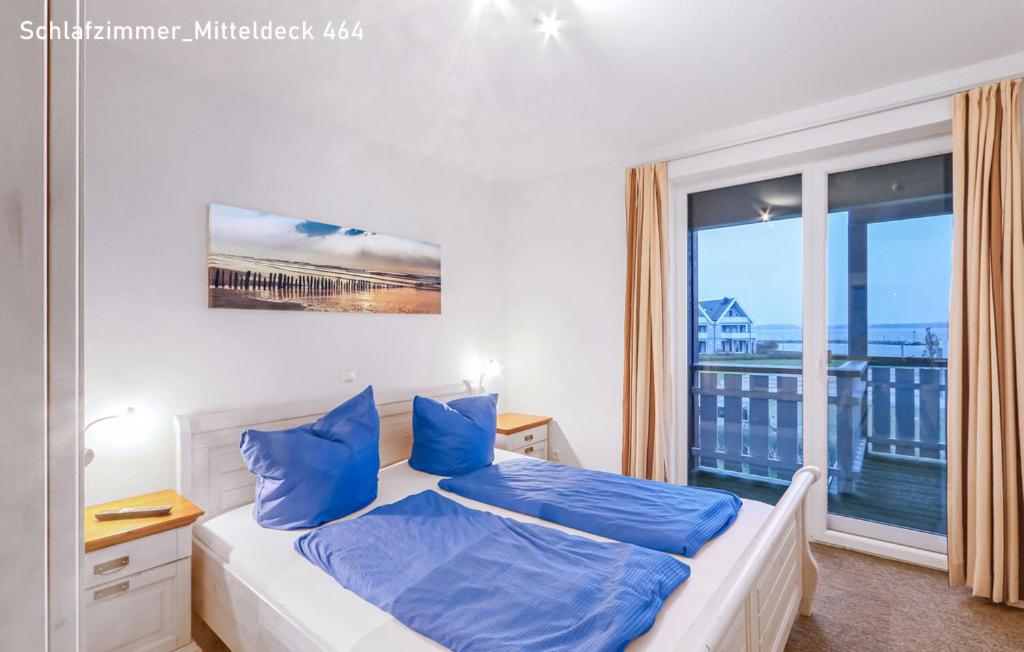 Apartment with Lake View photo 3
