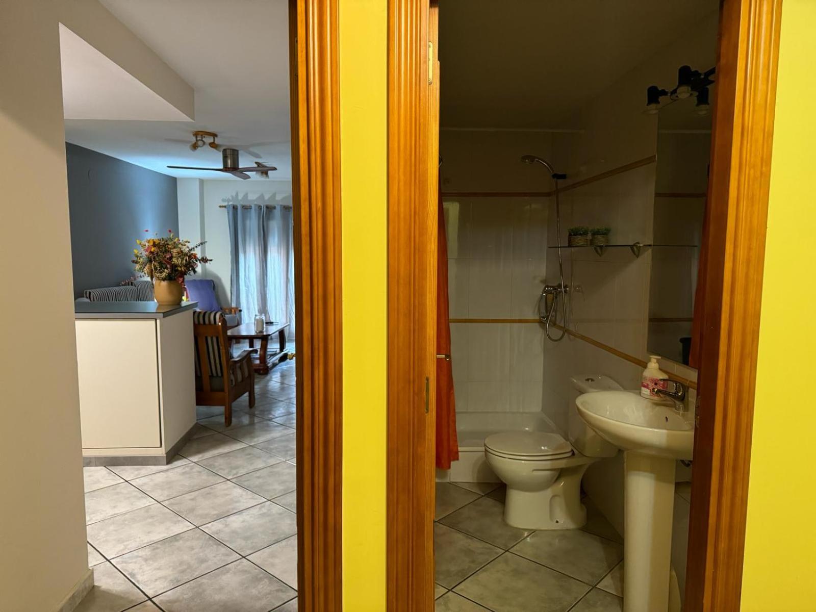 Three-Bedroom Apartment - Photo 22