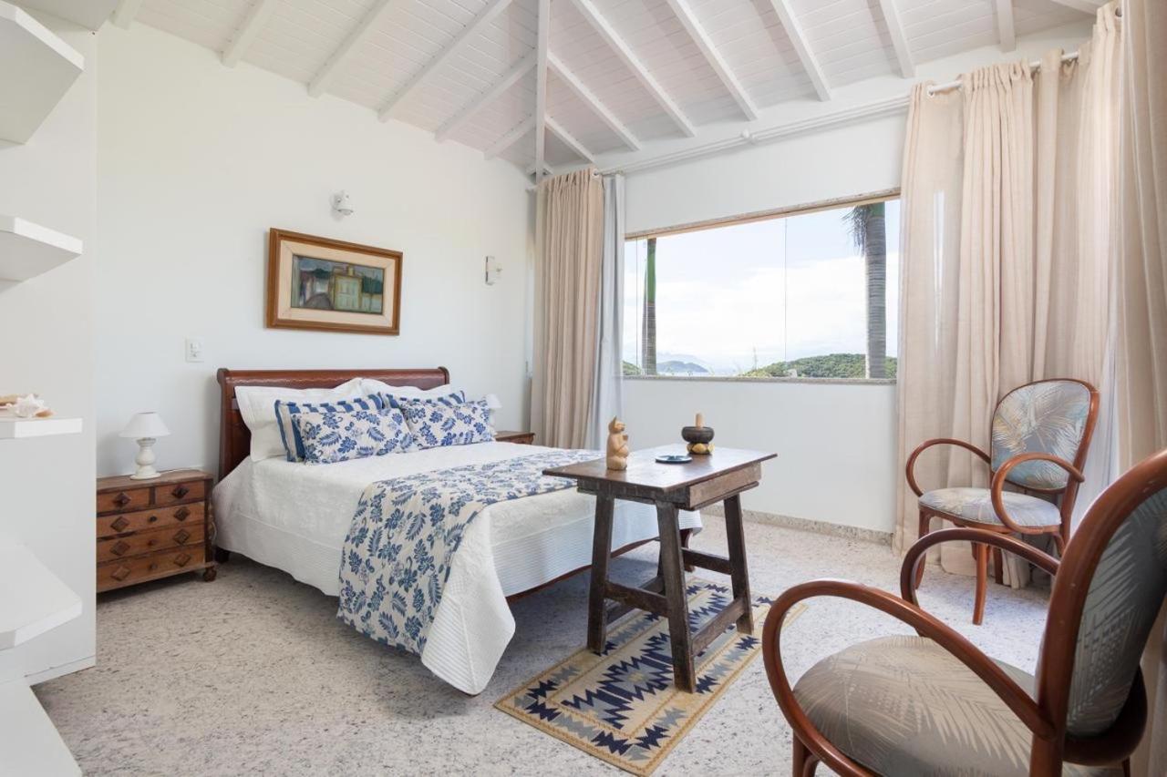 Queen Suite with Sea View photo 1