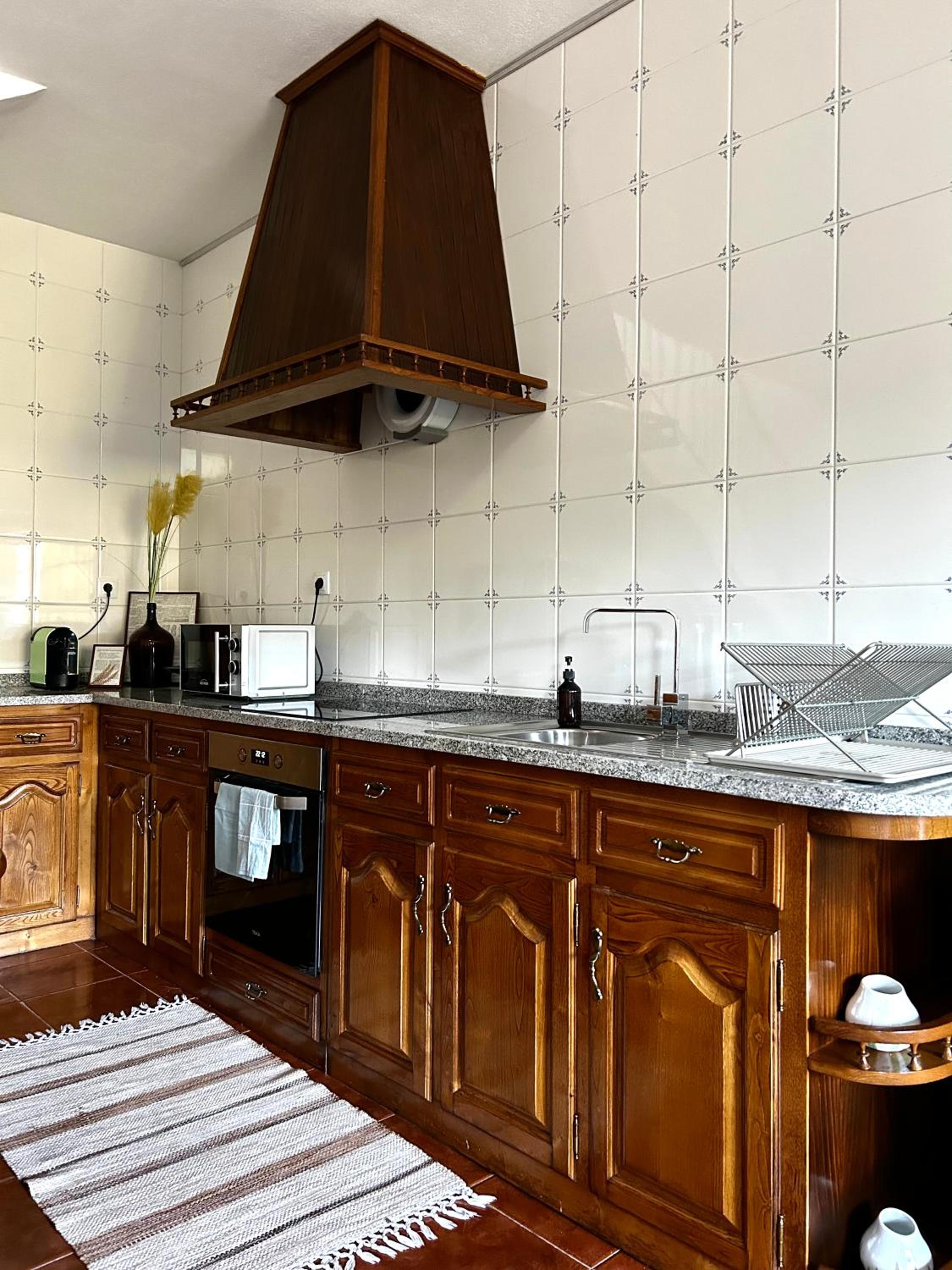 Two-Bedroom House - Photo 6