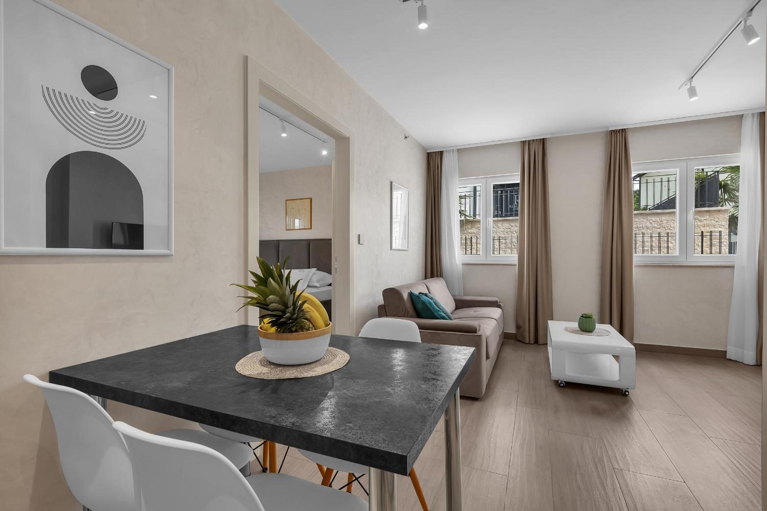 Superior One-Bedroom Apartment with Balcony photo 2