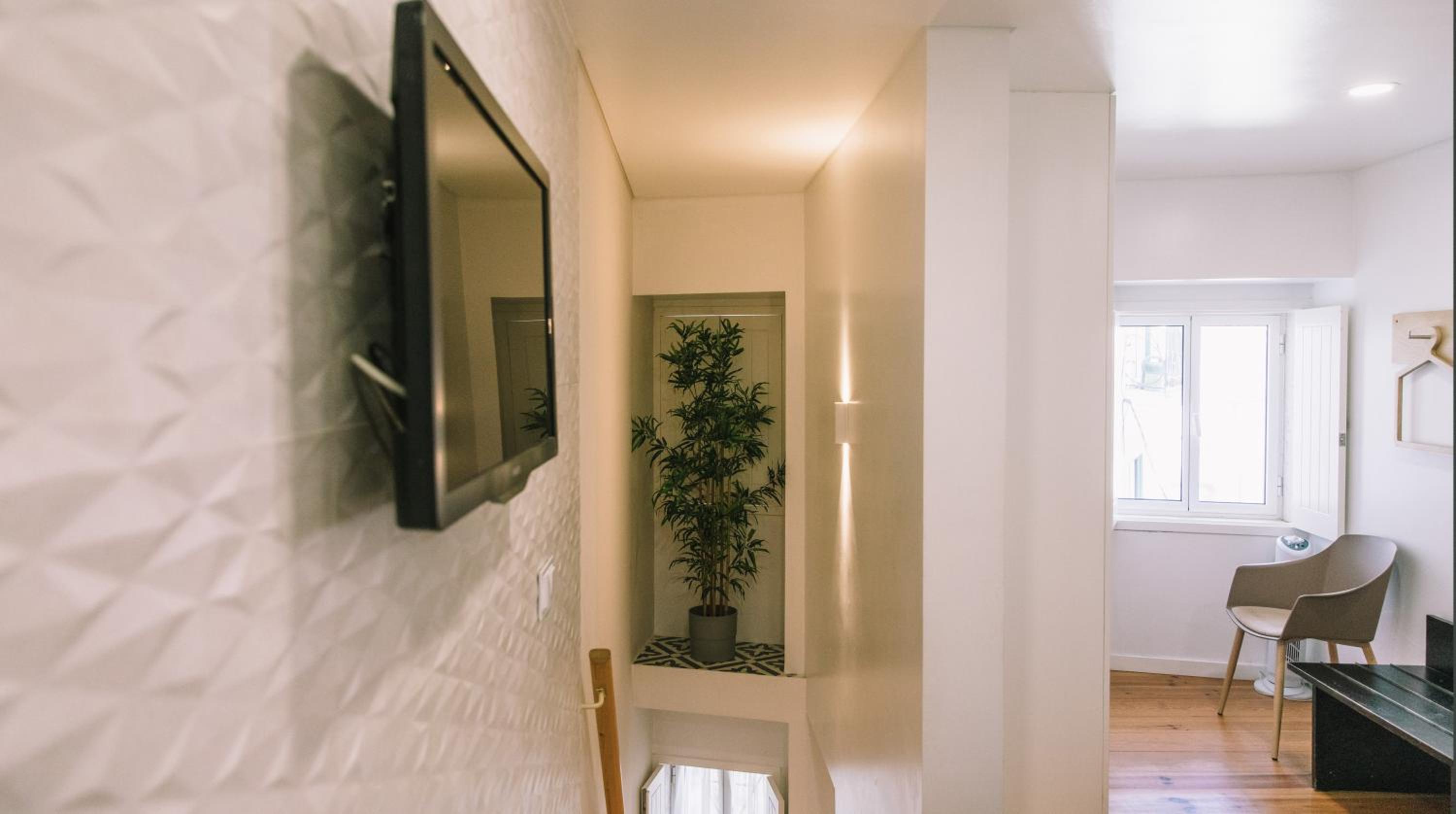 Apartment - Split Level photo 2
