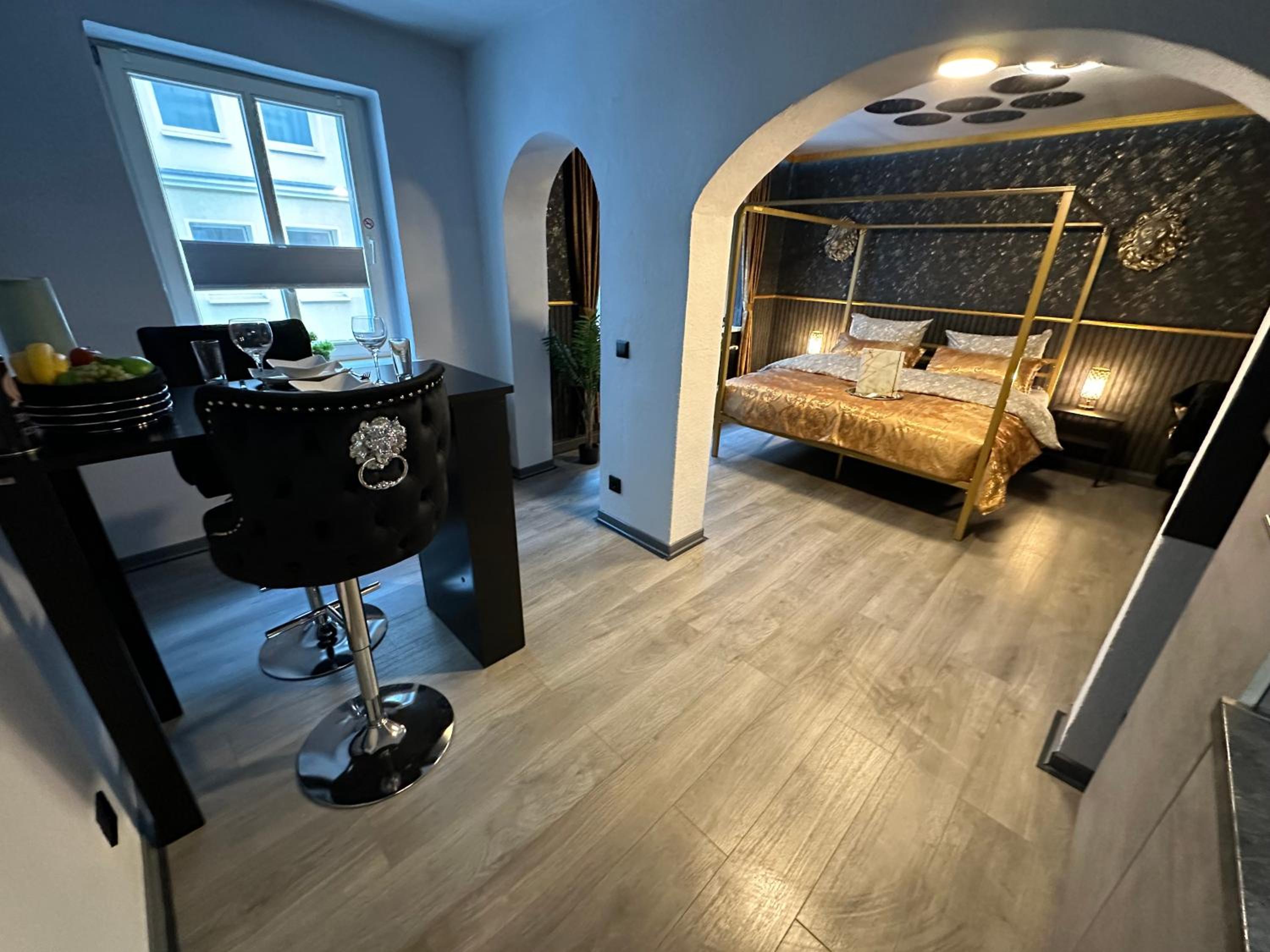 Deluxe Apartment photo 3