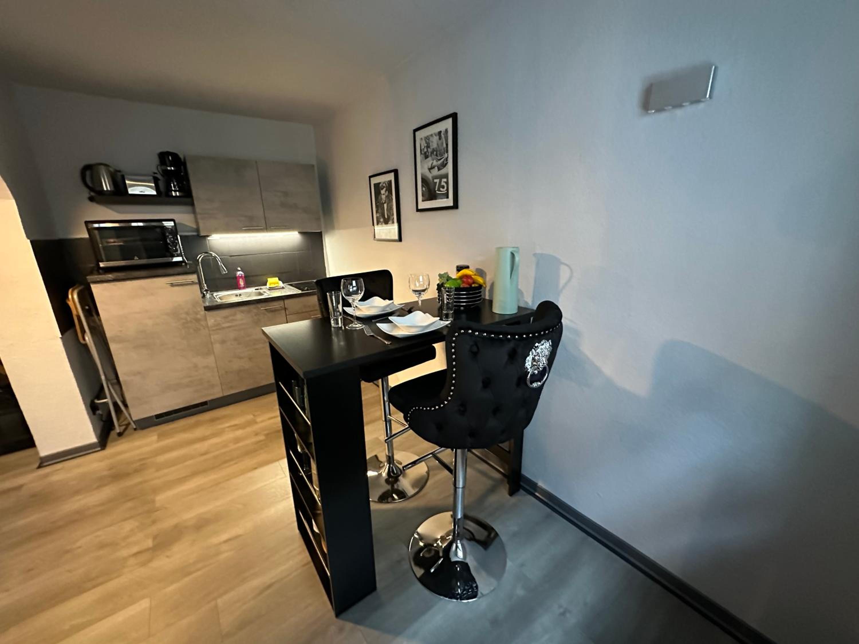 Deluxe Apartment photo 2