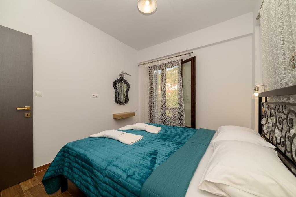 One-Bedroom Apartment photo 3