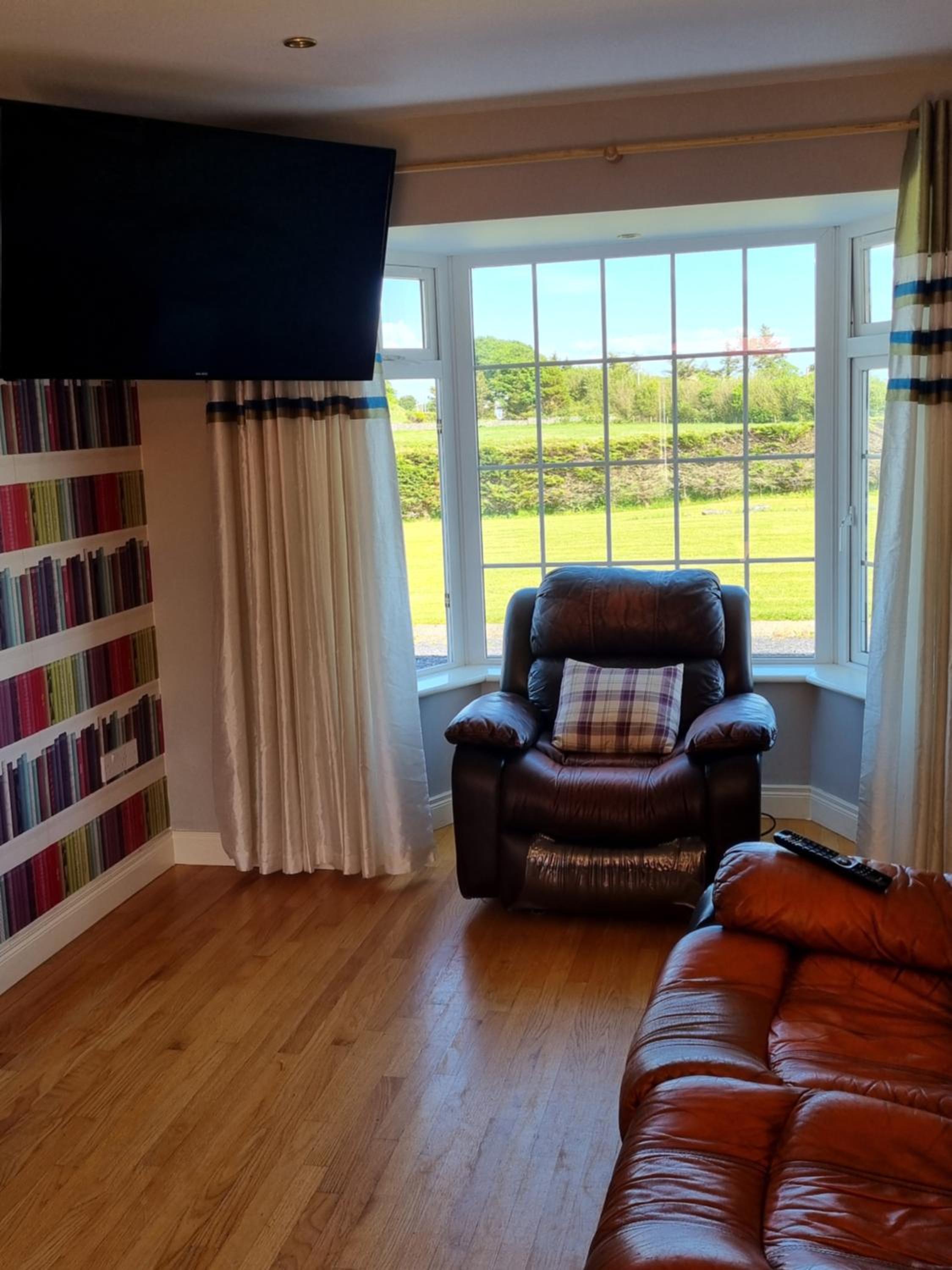 Four-Bedroom Vacation Home photo 1